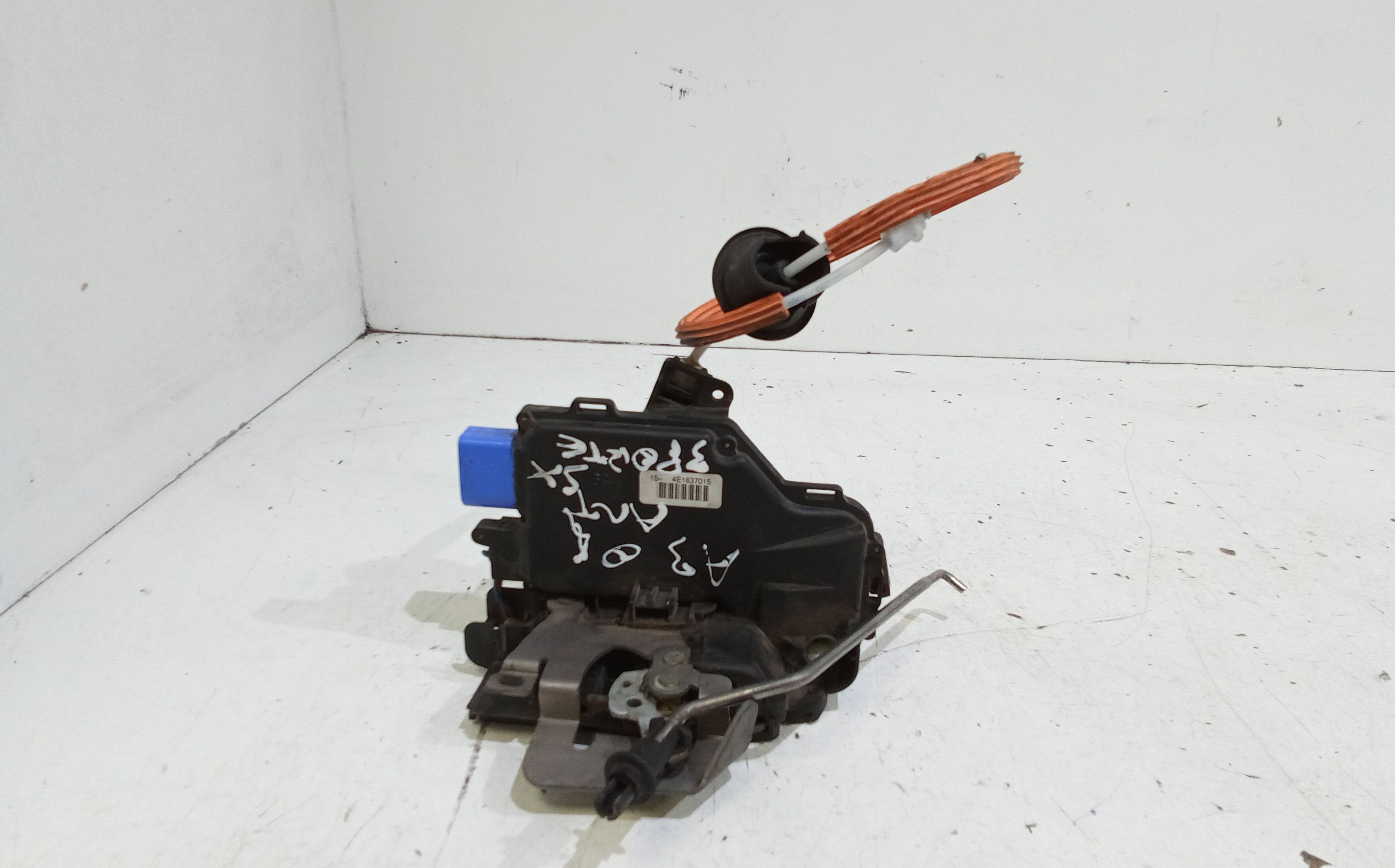 Serratura Porta Ant. Sinistro 4F1837015E Usato