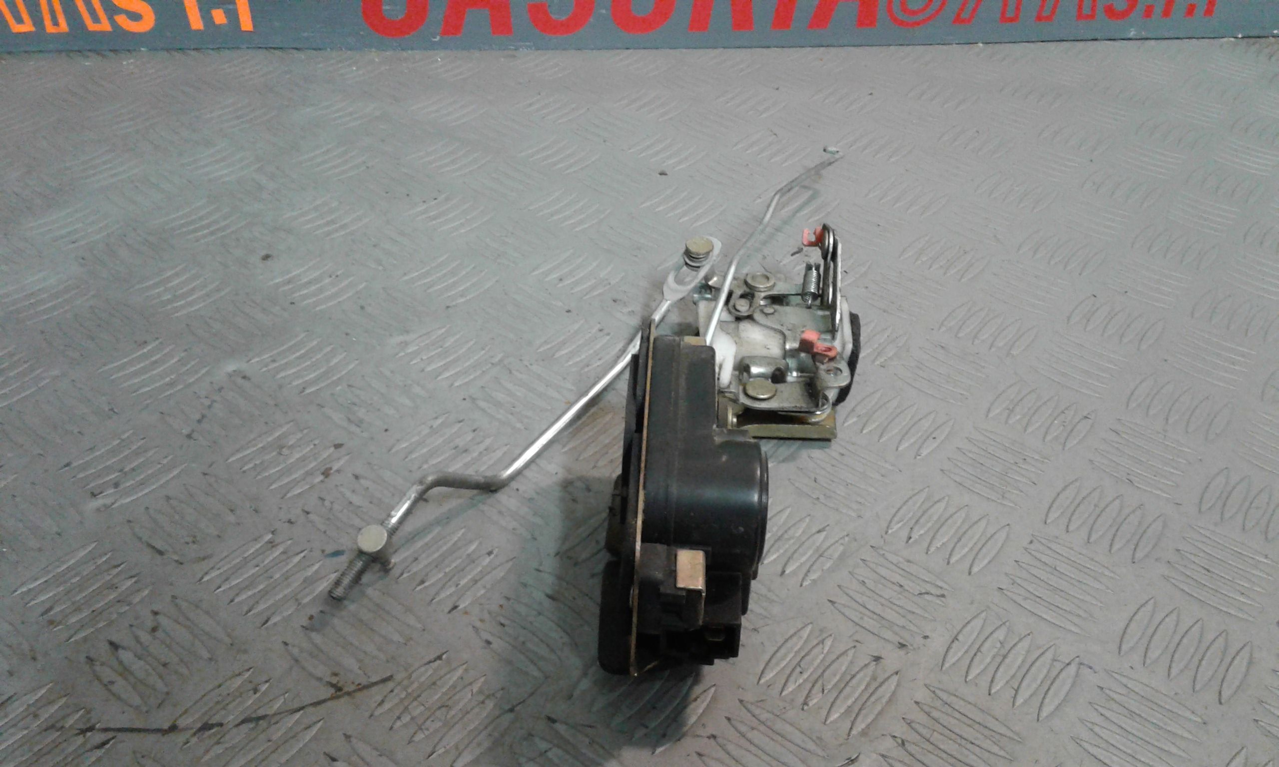 Serratura Porta Ant. Destro Usato