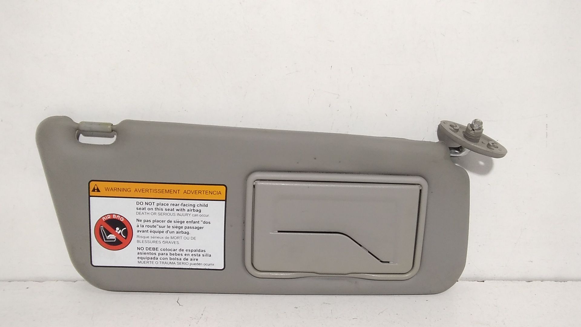 Aletta Parasole Parabrezza Destro 96658514 Usato