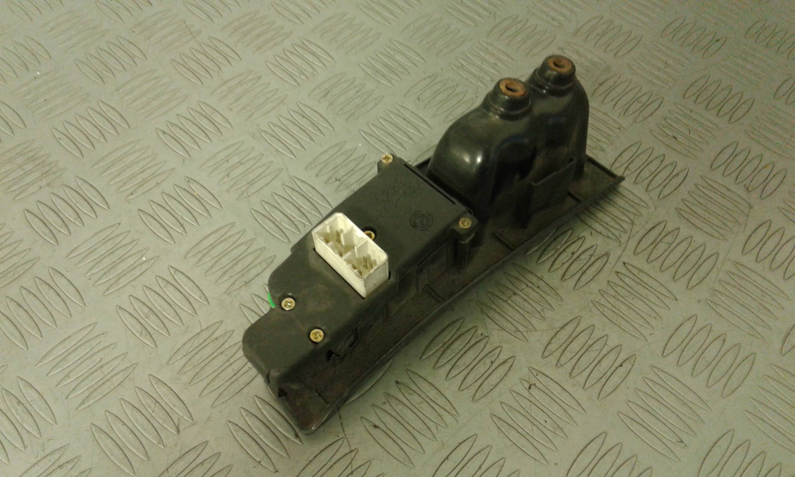 Interruttore Alzacristalli Porta Ant. Sinistro Usato