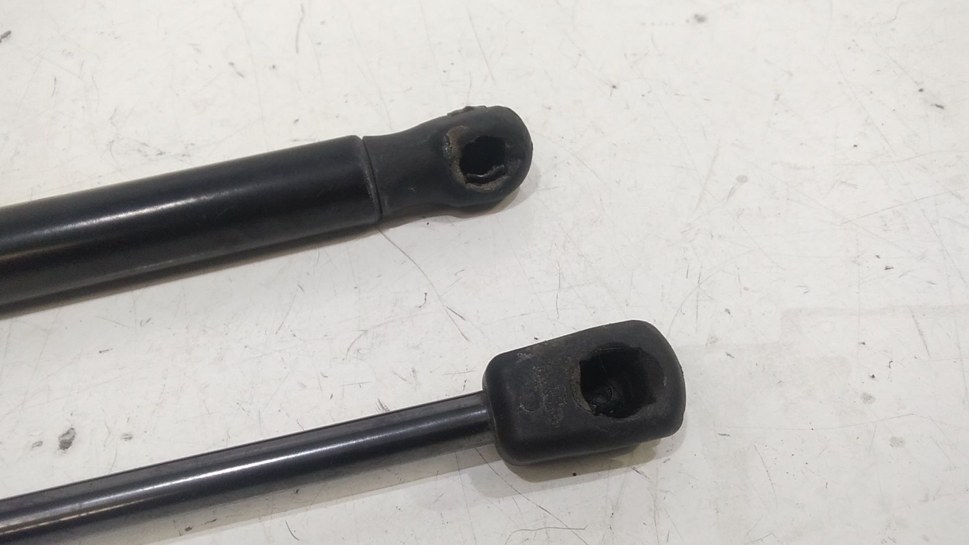 Cerniera Cofano Post. Destro Usato