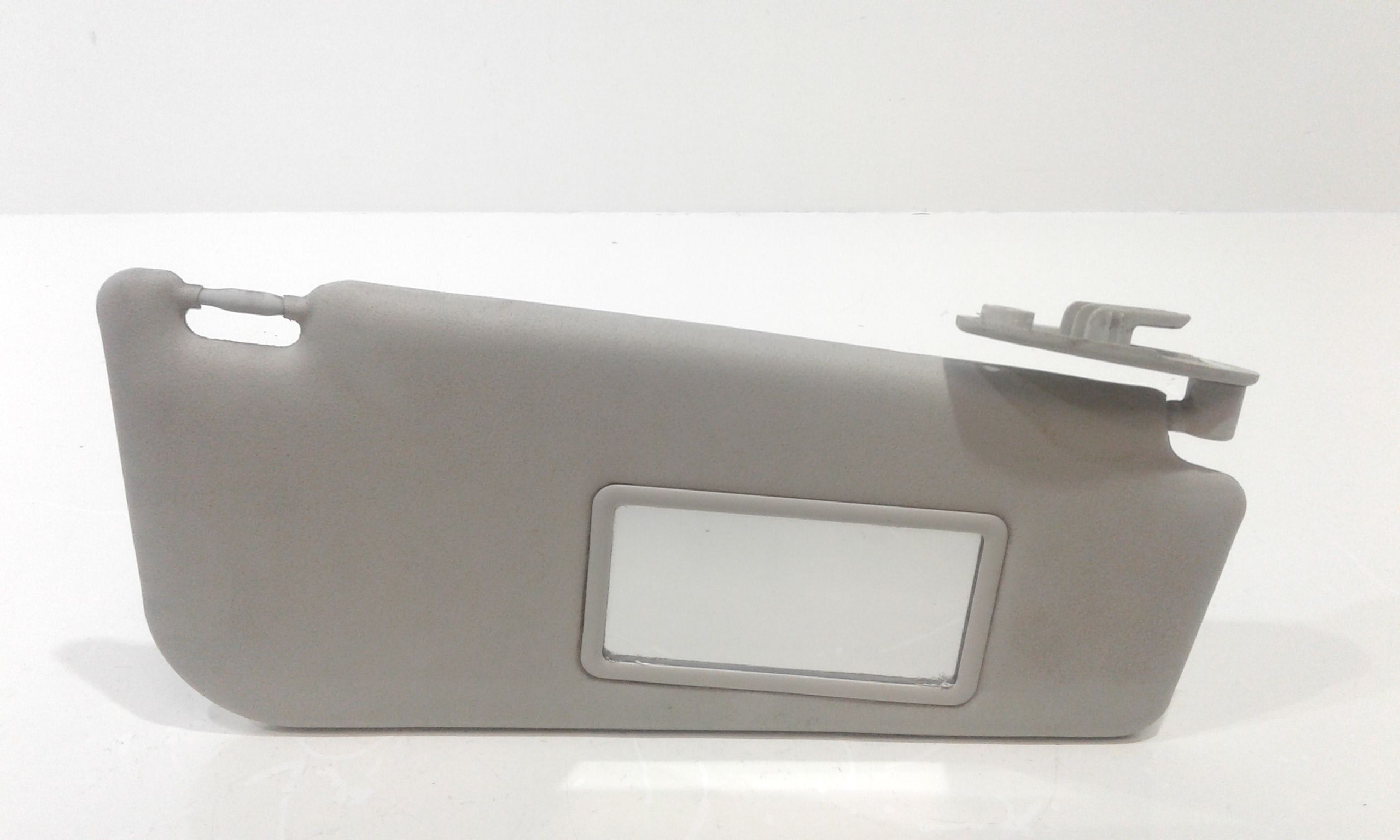 Aletta Parasole Parabrezza Destro 735338206 Usato