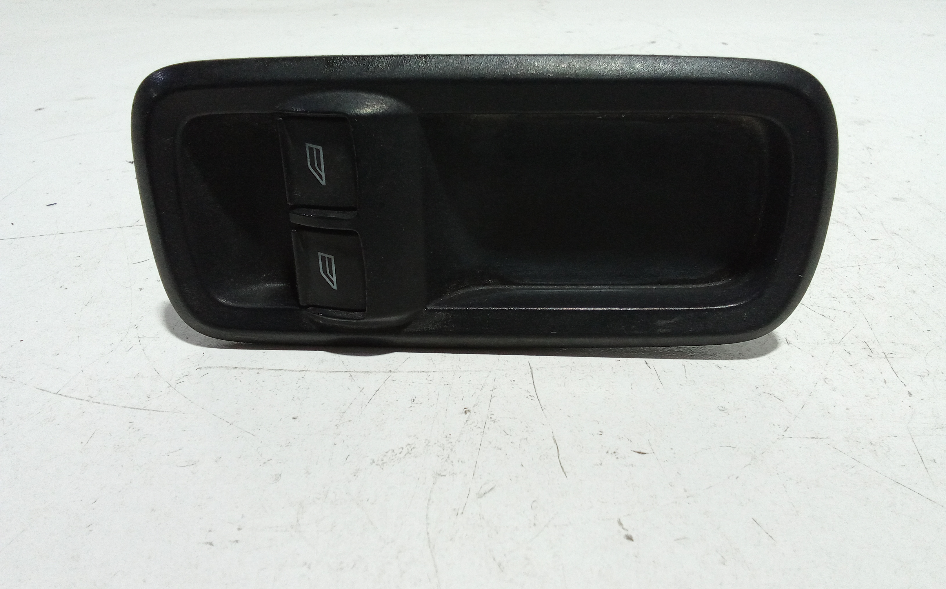 Interruttore Alzacristalli Porta Ant. Sinistro Usato