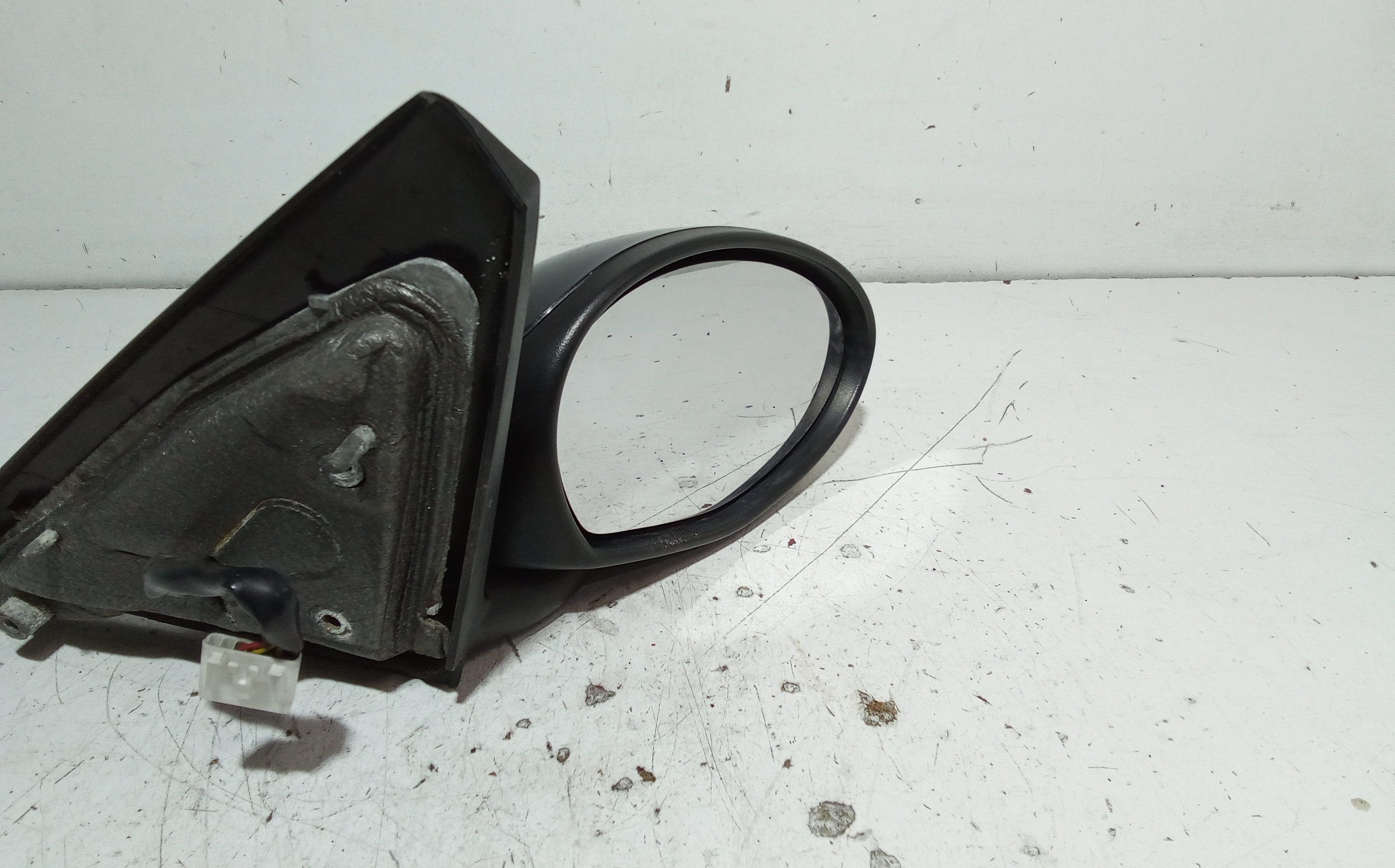 Retrovisore Est. Destro Usato