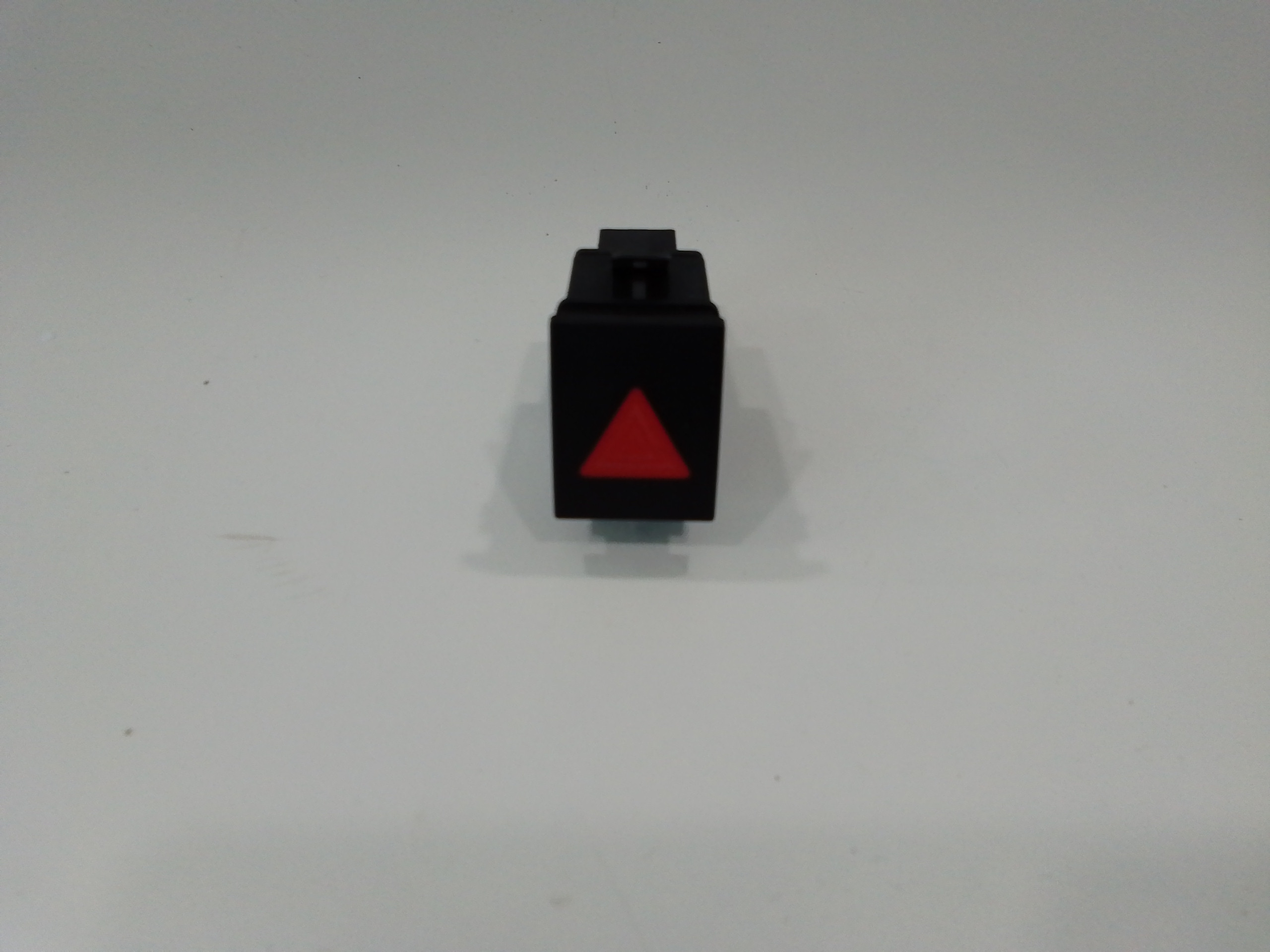 Interruttore Luci Emergenza 6Q0953235A9B9 Usato