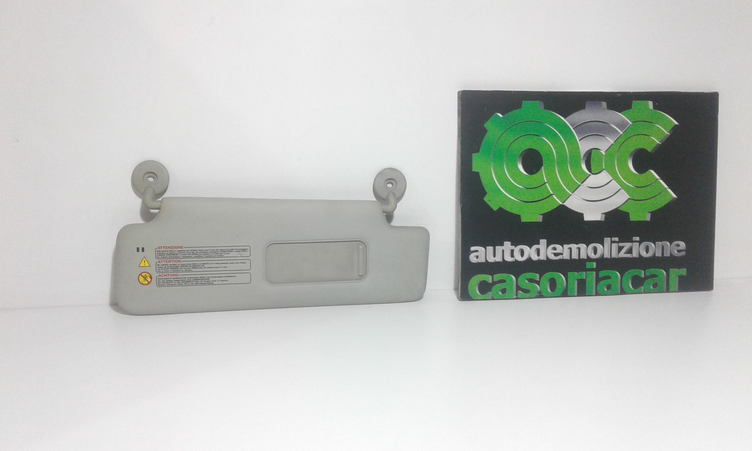 Aletta Parasole Parabrezza Destro 96400BC102 Usato