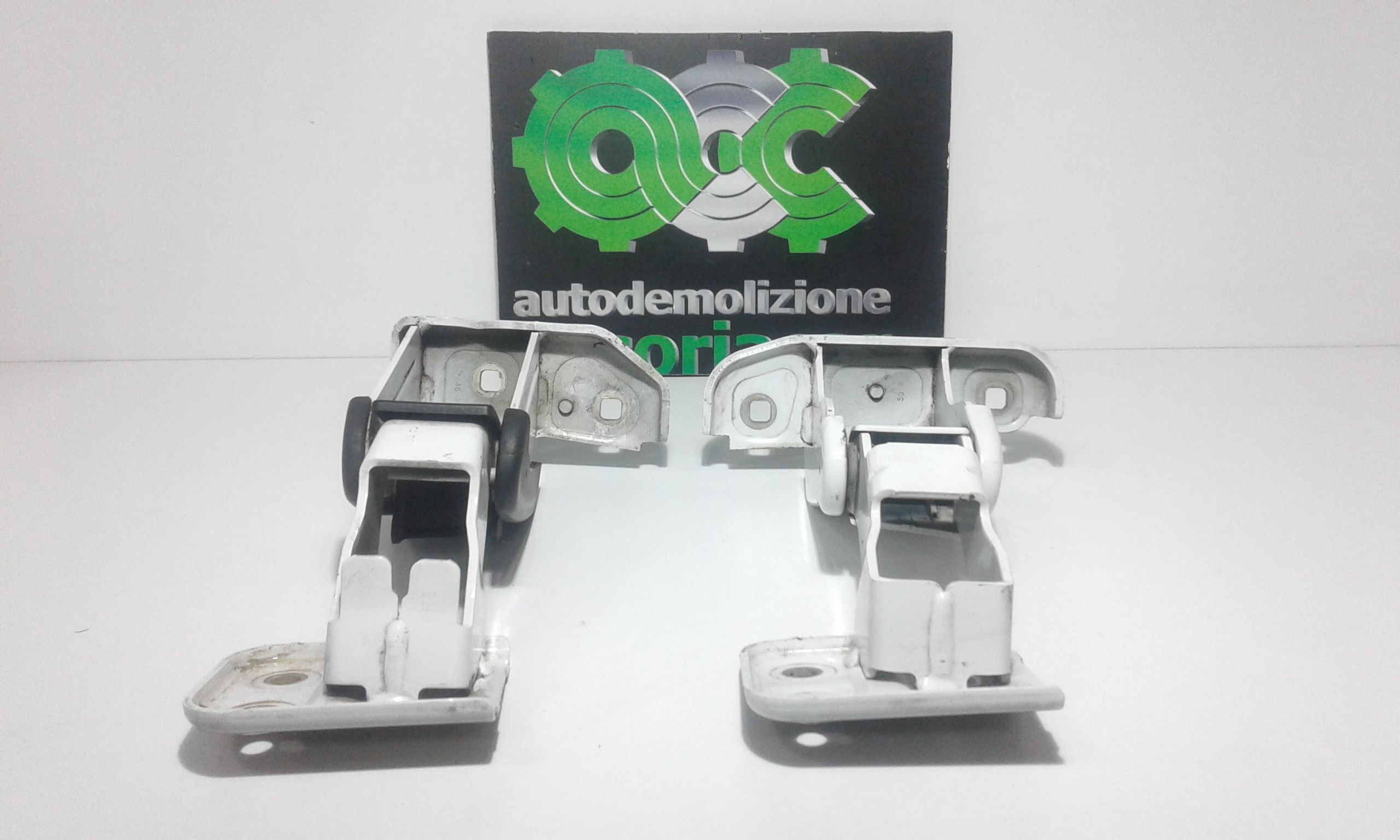 Cerniera Portello Post. Sinistro 8715A9 Usato