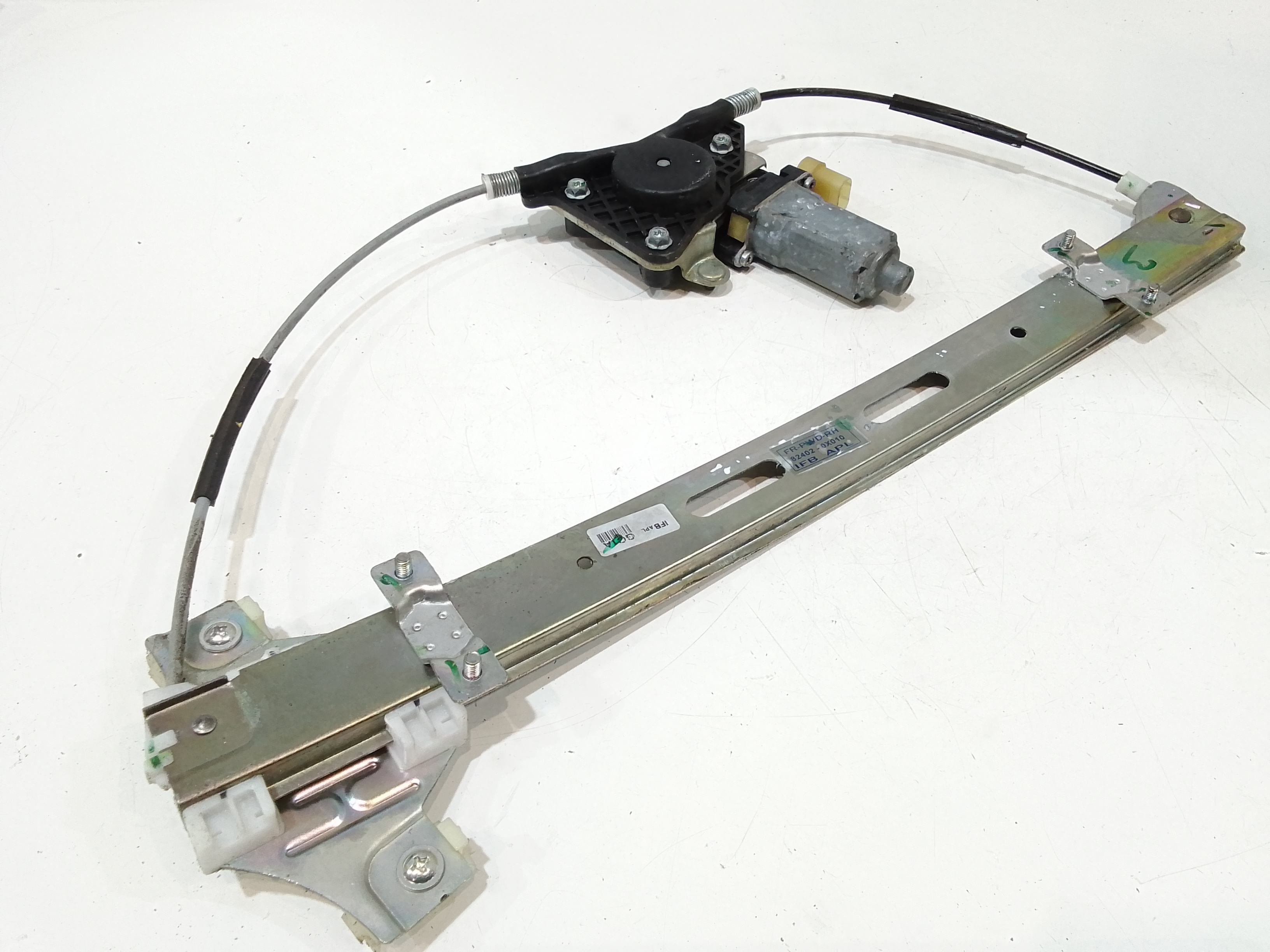 Alzacristallo Porta Ant. Destro 824020X000 Usato