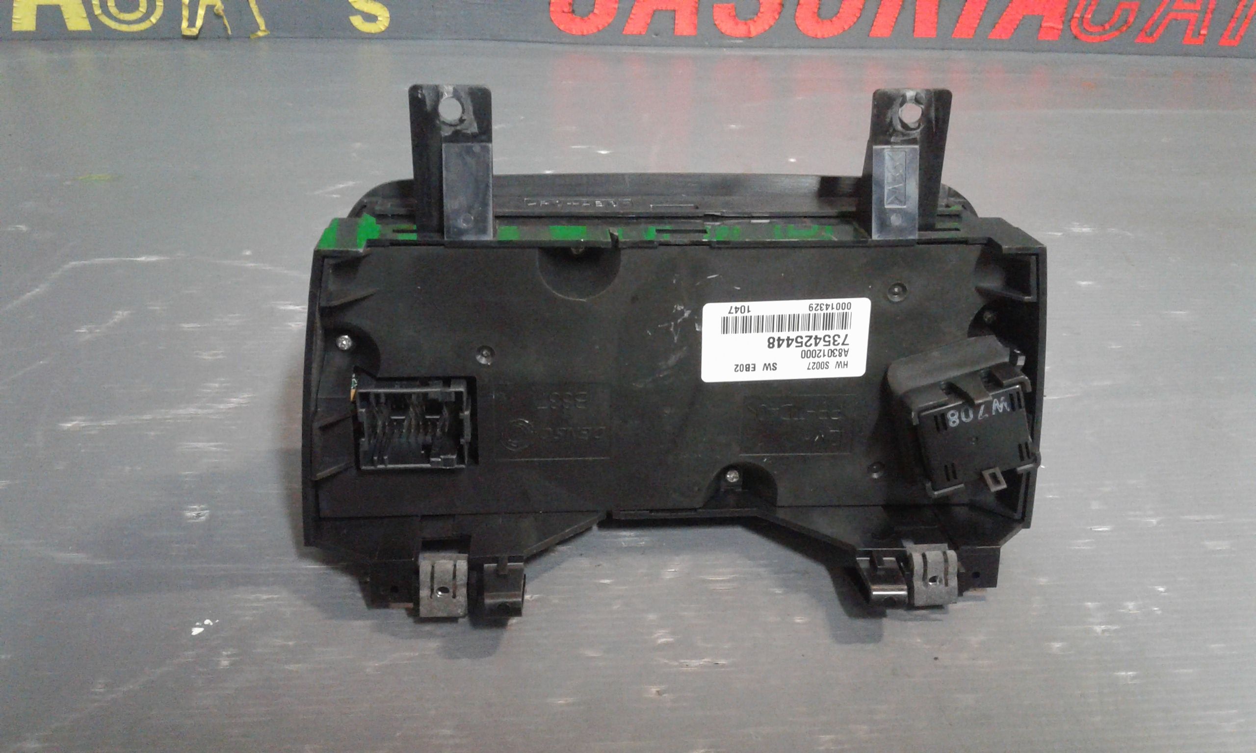 Blocco Comando Climatizzazione 77364222 Usato