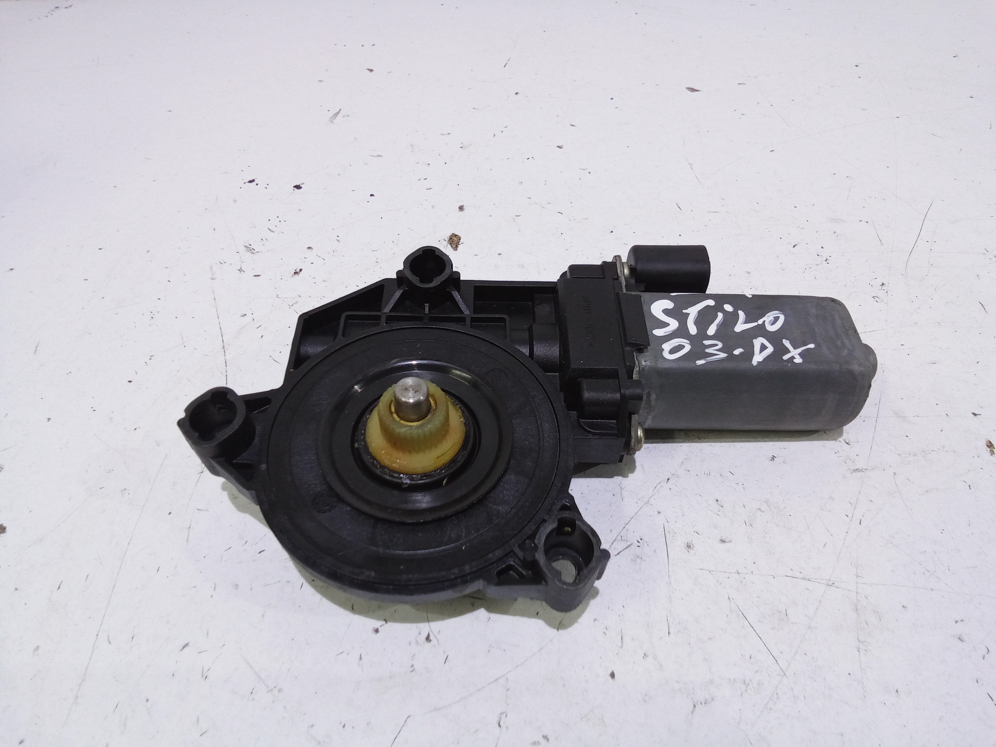 Motorino Alzacristallo Porta Ant. Destro 46831641 Usato