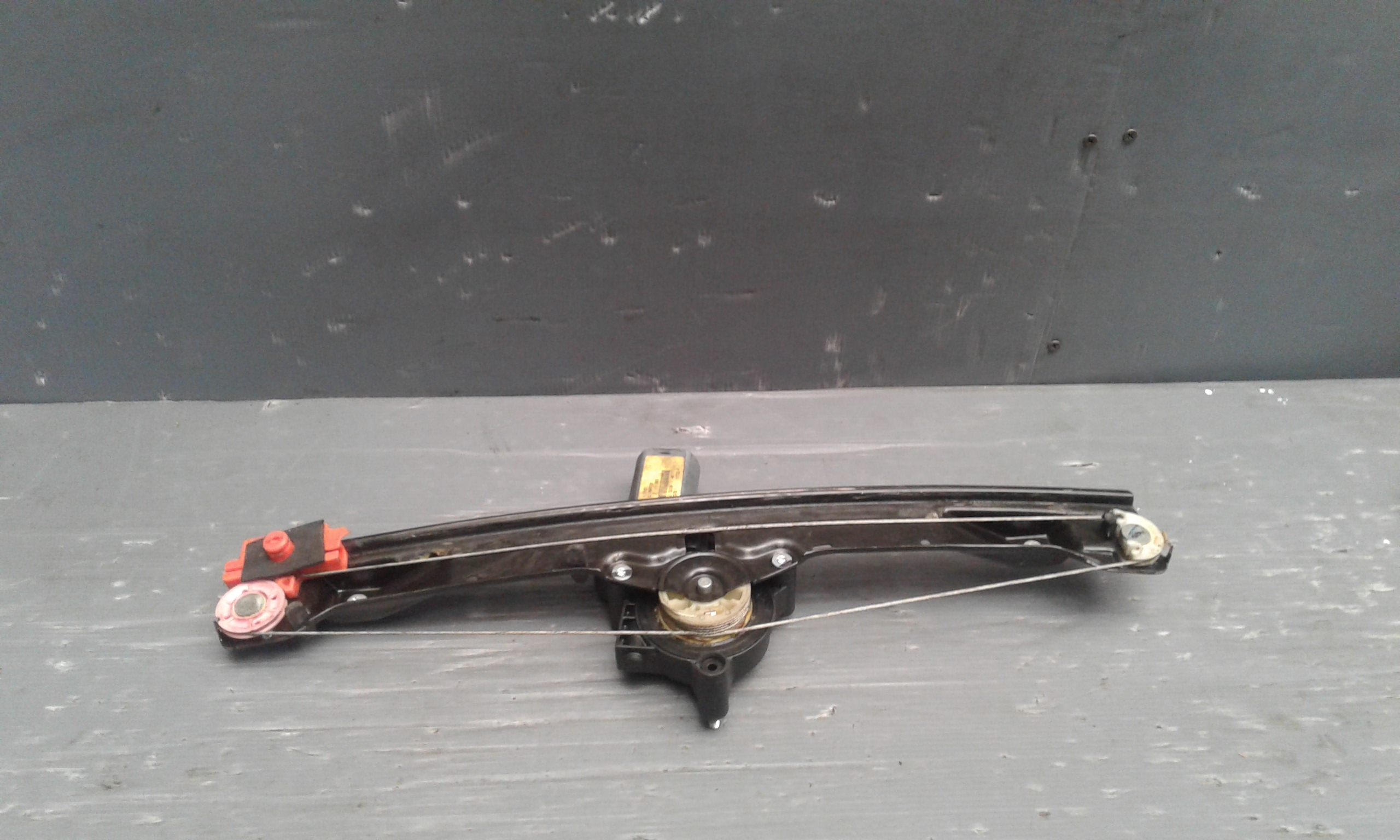 Alzacristallo Porta Ant. Destro Usato