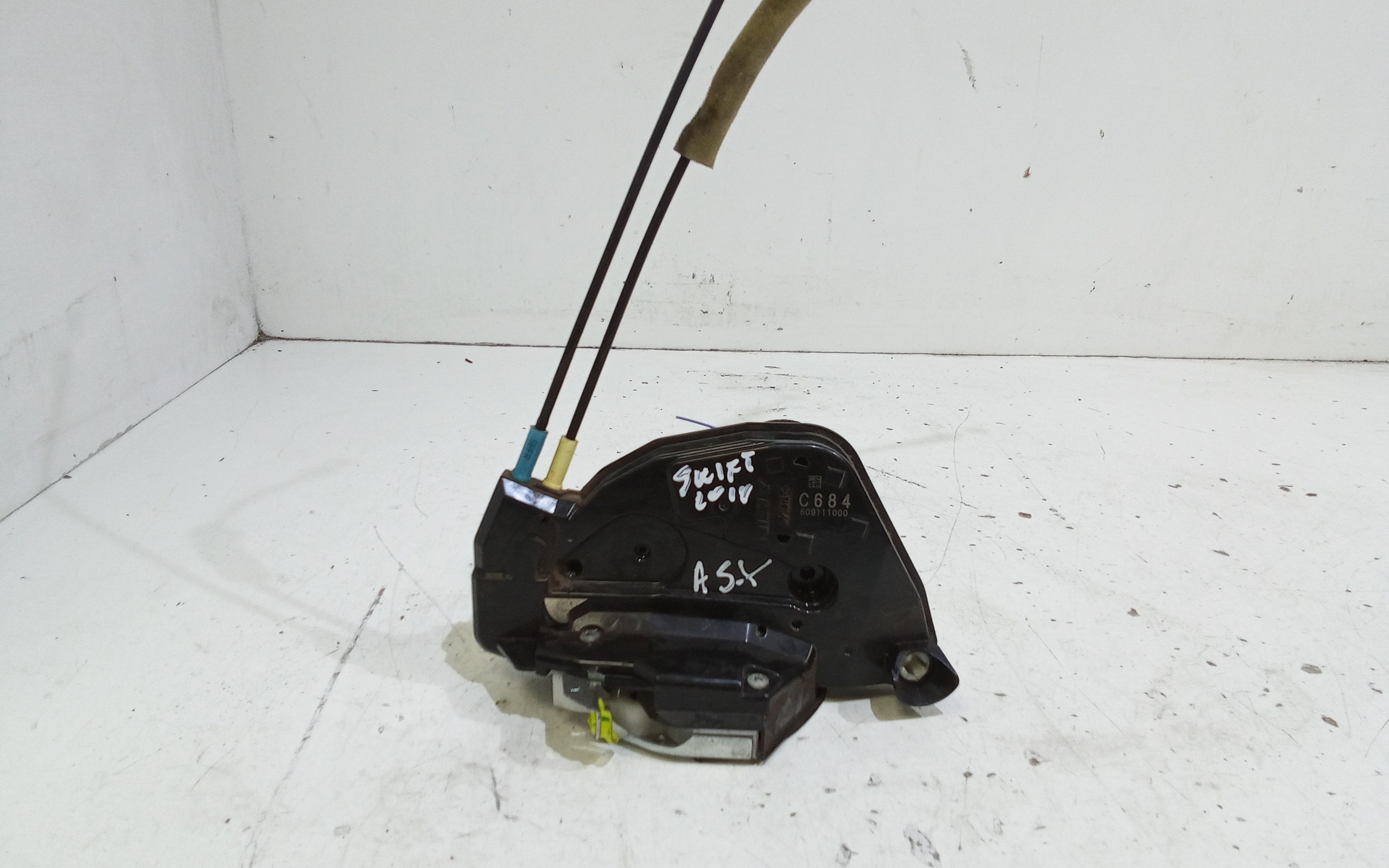 Serratura Porta Ant. Sinistro 8225062R10000 Usato