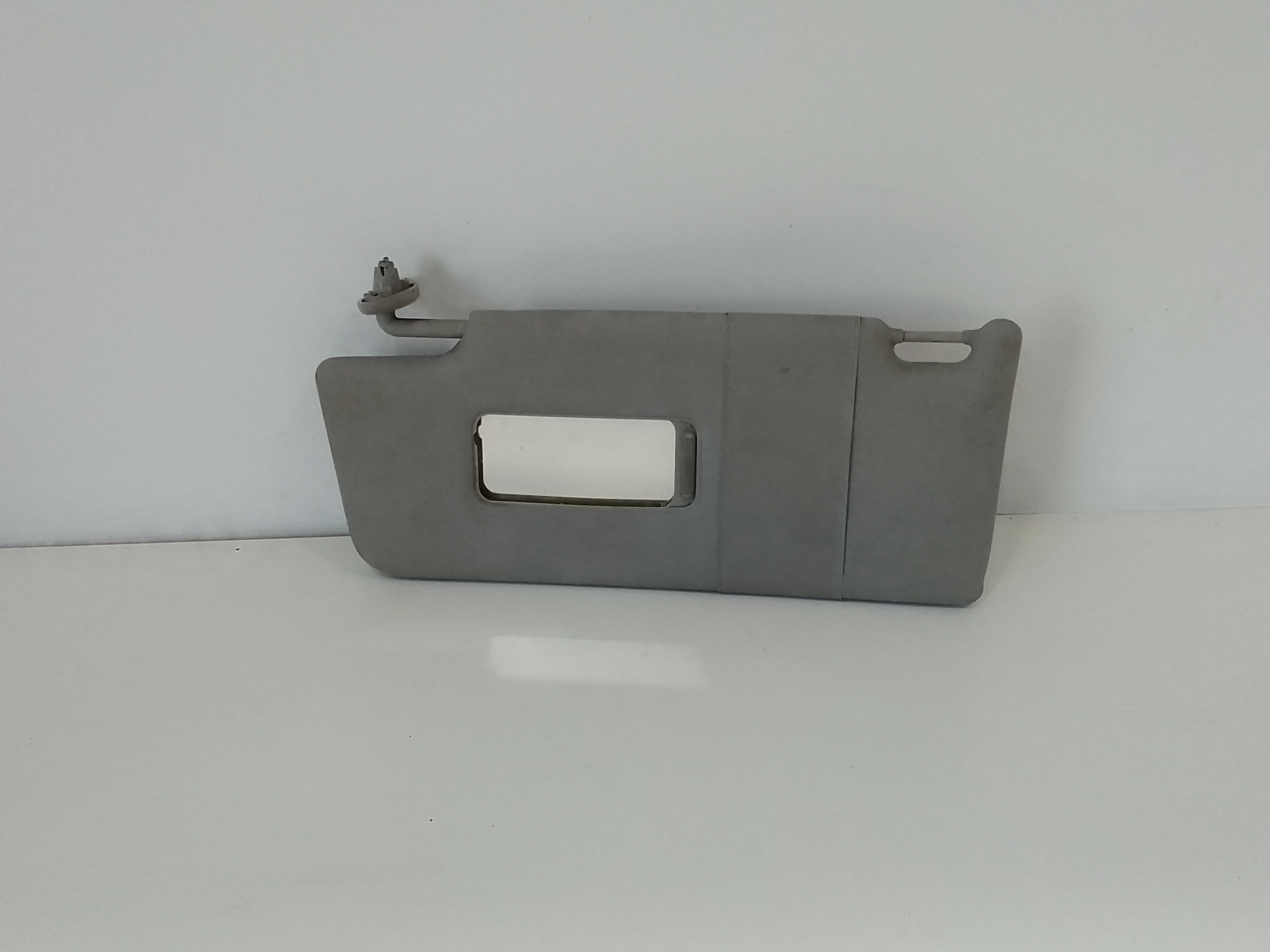 Aletta Parasole Parabrezza Sinistro 1146202 Usato