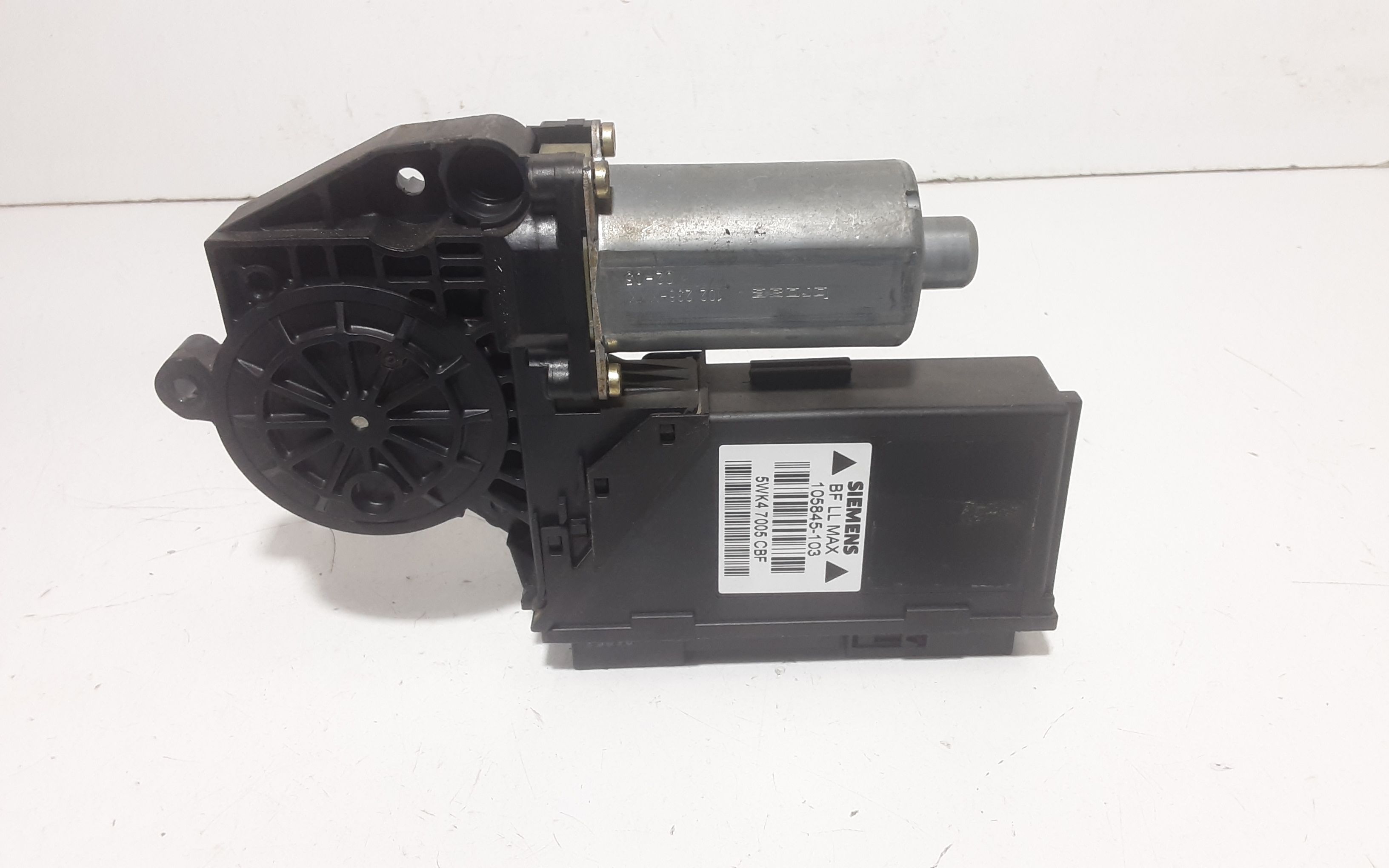 Motorino Alzacristallo Porta Ant. Destro 8E1959802G Usato