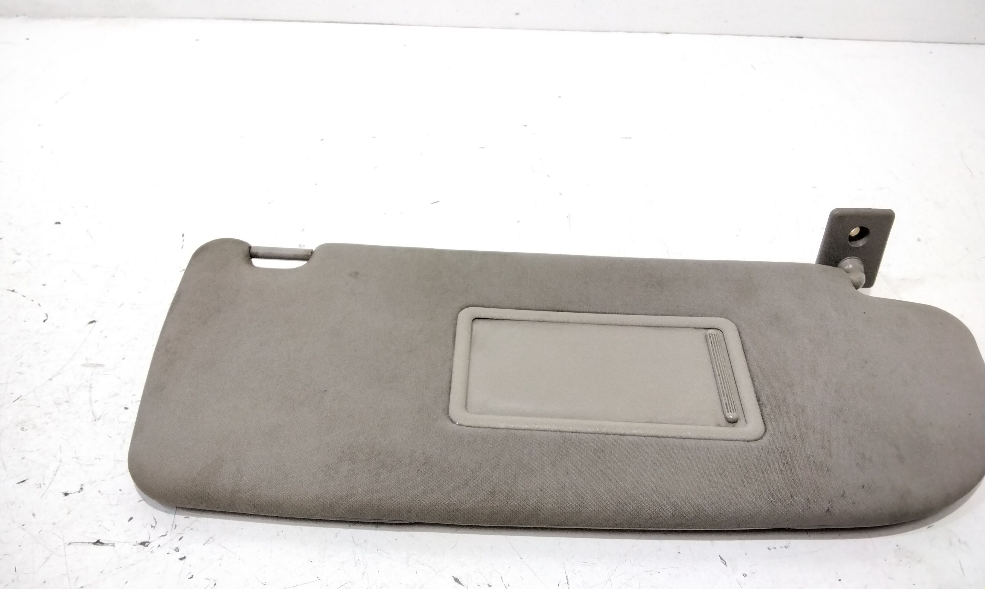 Aletta Parasole Parabrezza Destro 735314225 Usato