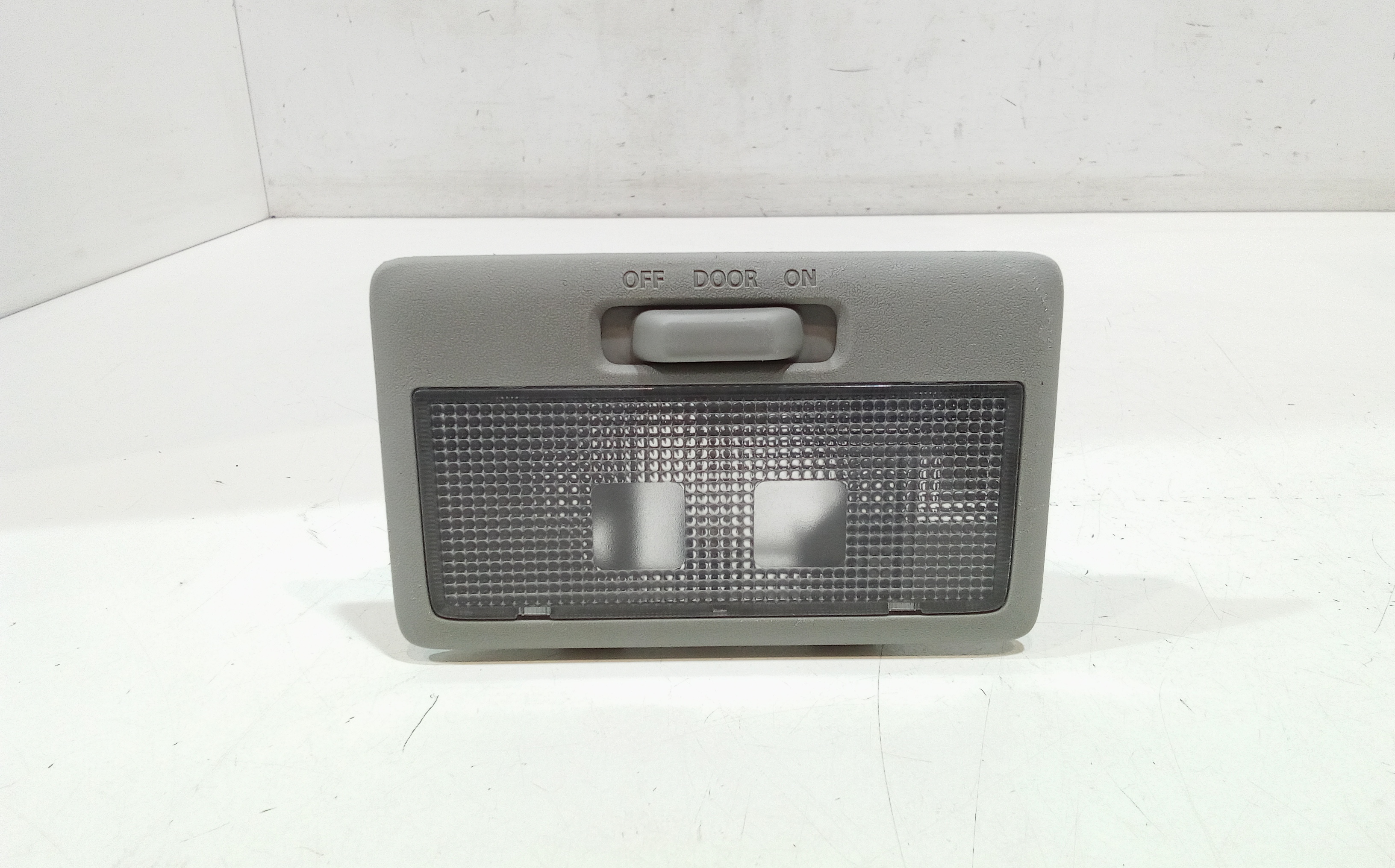 Luce Cortesia Ant. Tetto Usato