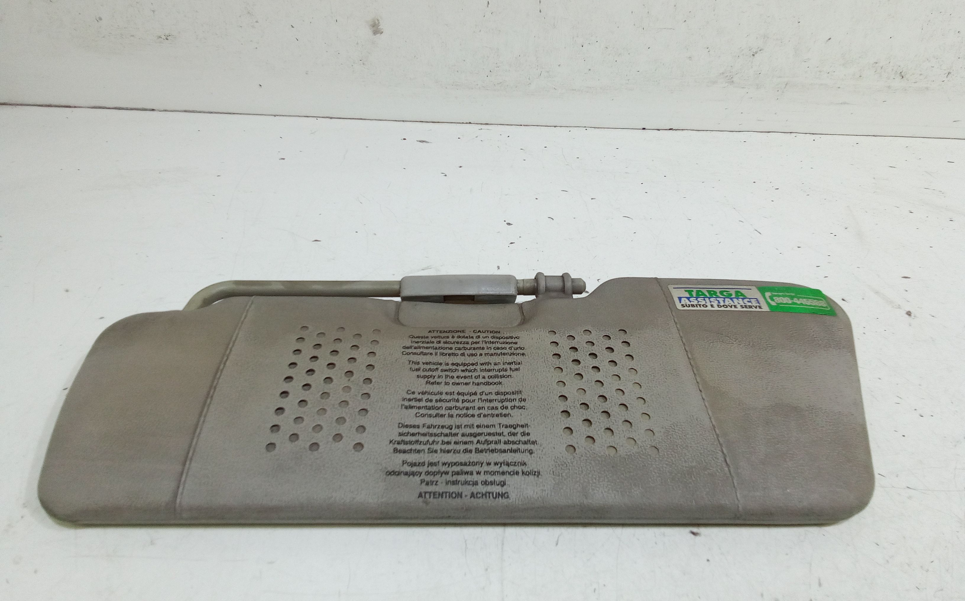 Aletta Parasole Parabrezza Sinistro 735244330 Usato