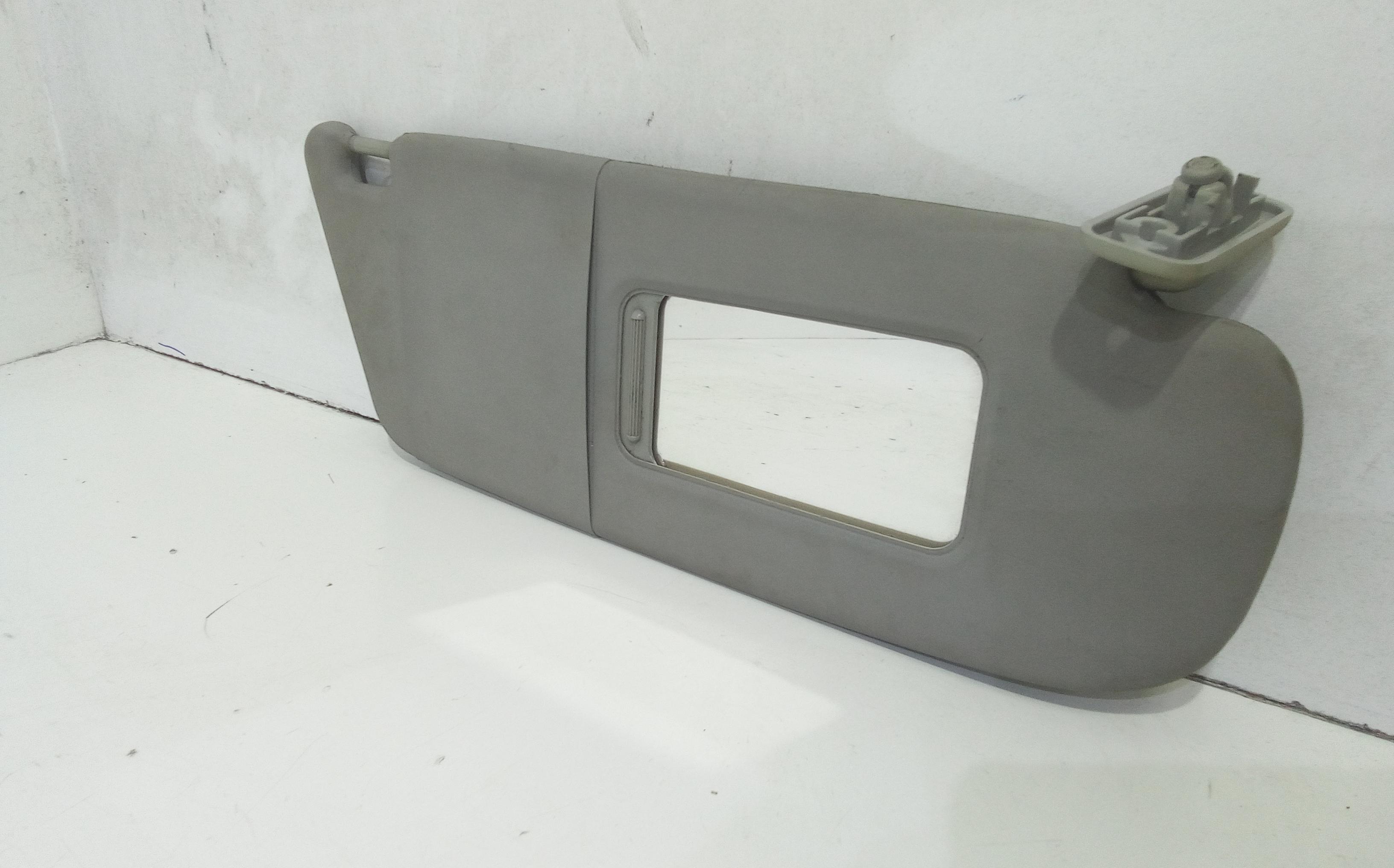 Aletta Parasole Parabrezza Destro 13130073 Usato