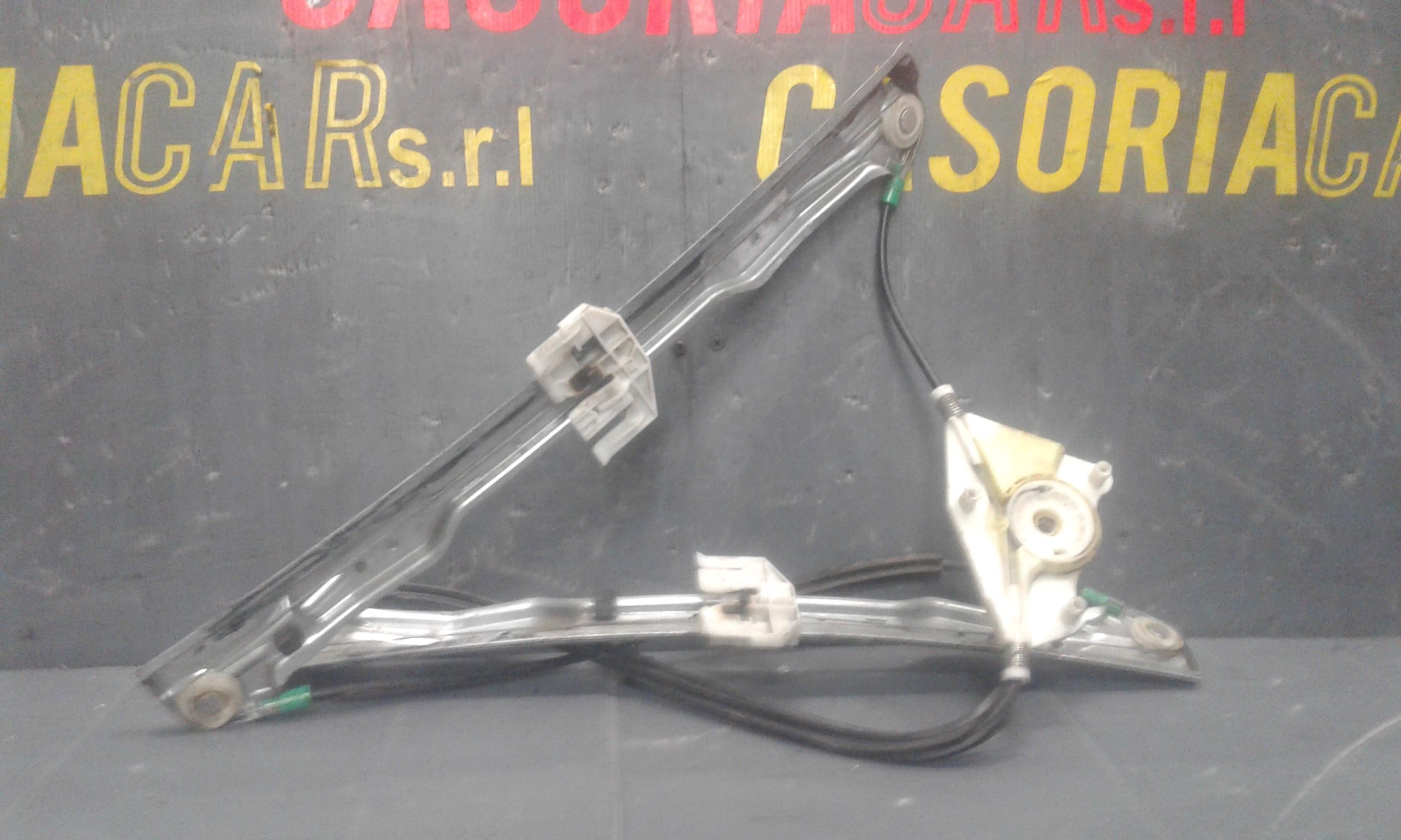 Alzacristallo Porta Ant. Destro Usato