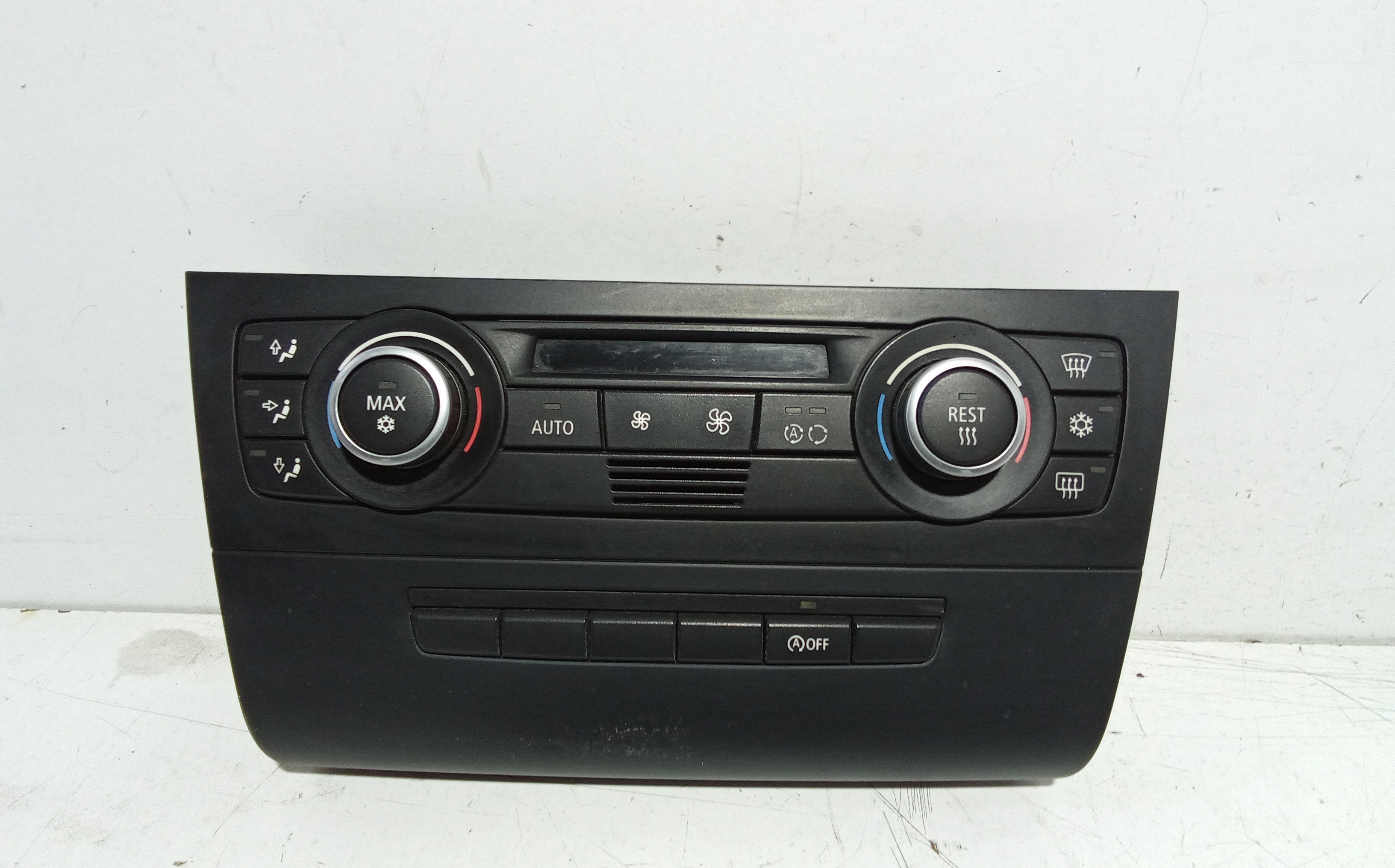 Blocco Comando Climatizzazione 64119190922 Usato