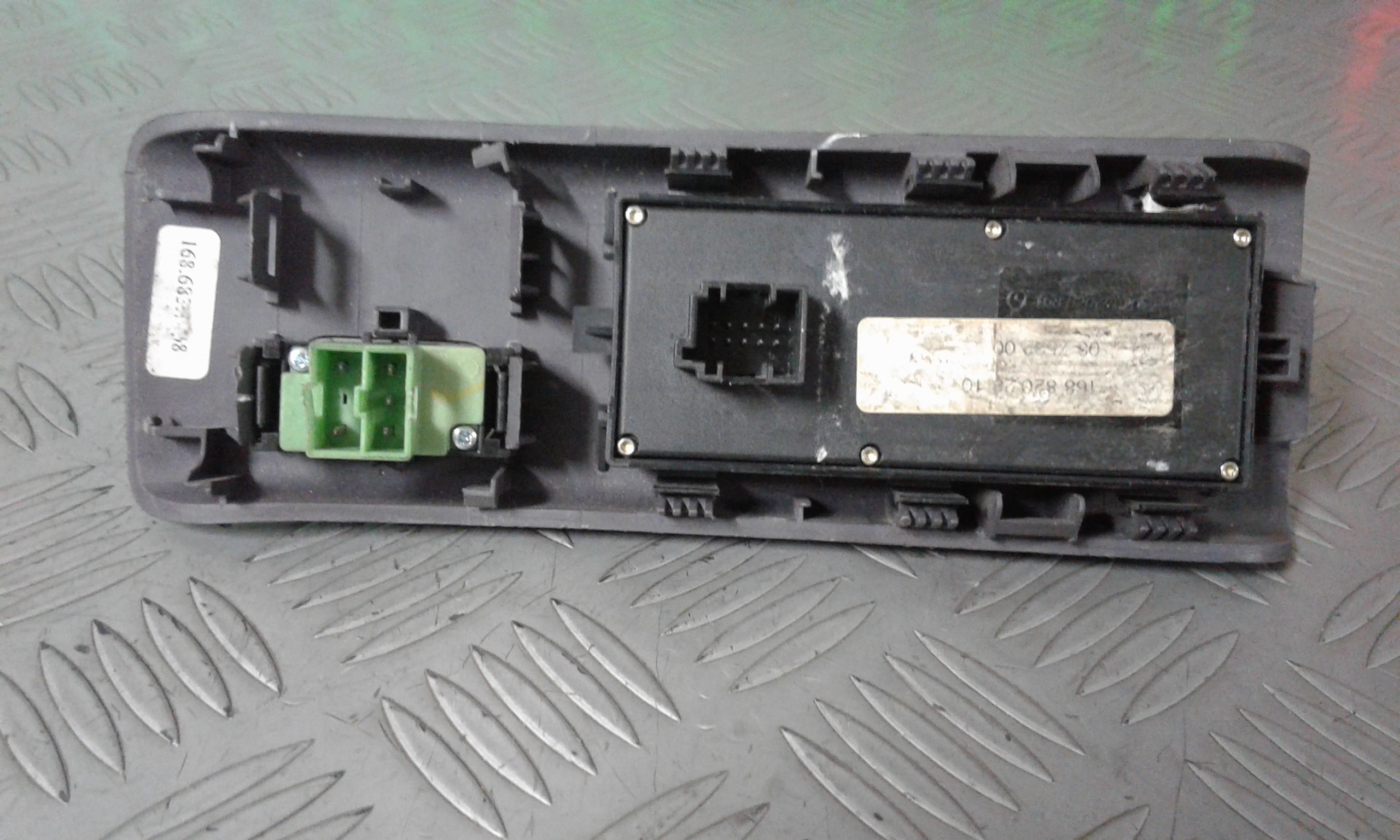 Interruttore Alzacristalli Porta Ant. Sinistro Usato