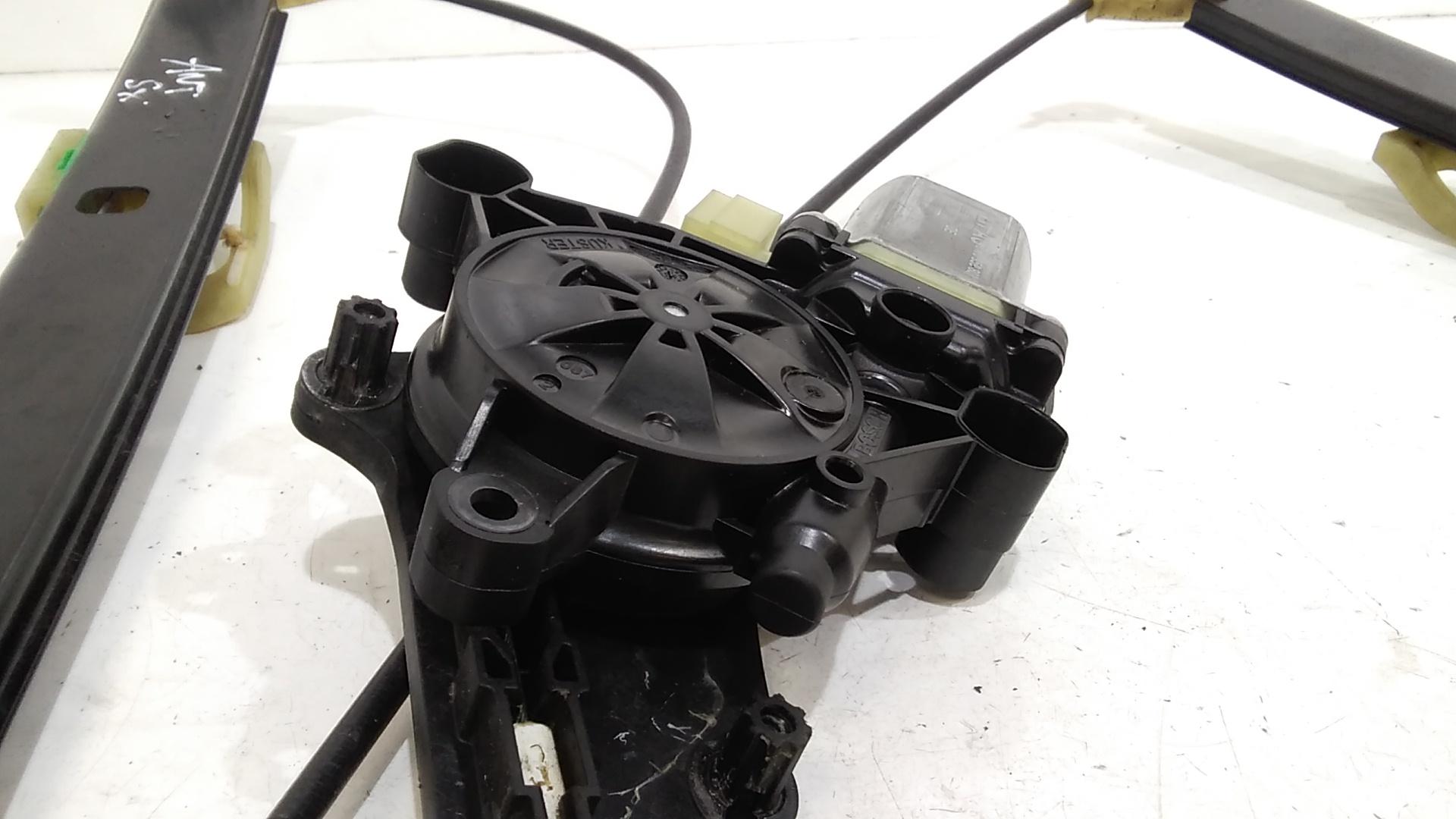 Alzacristallo Porta Ant. Sinistro Usato