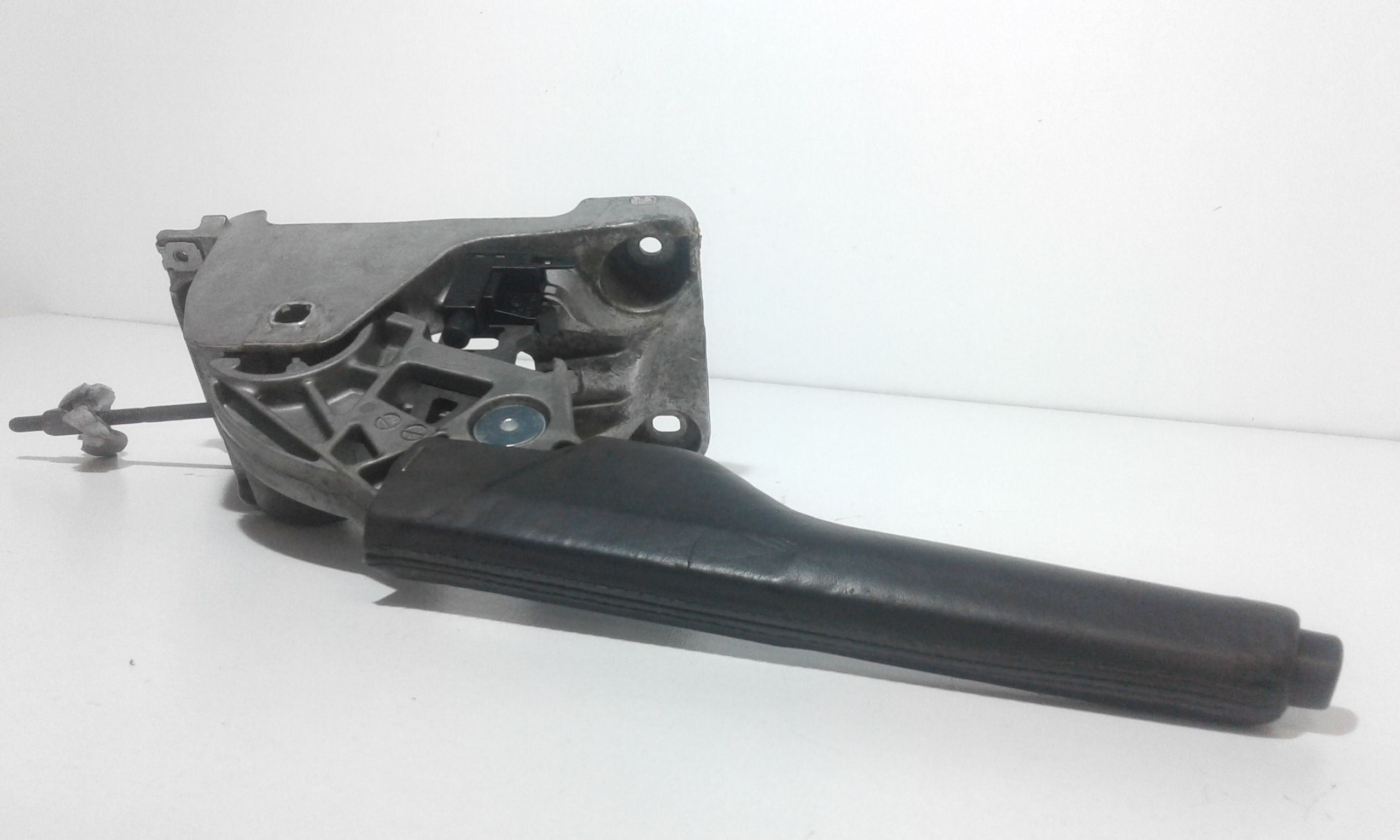 Leva Freno Stazionamento 1K0711303P3Q7 Usato