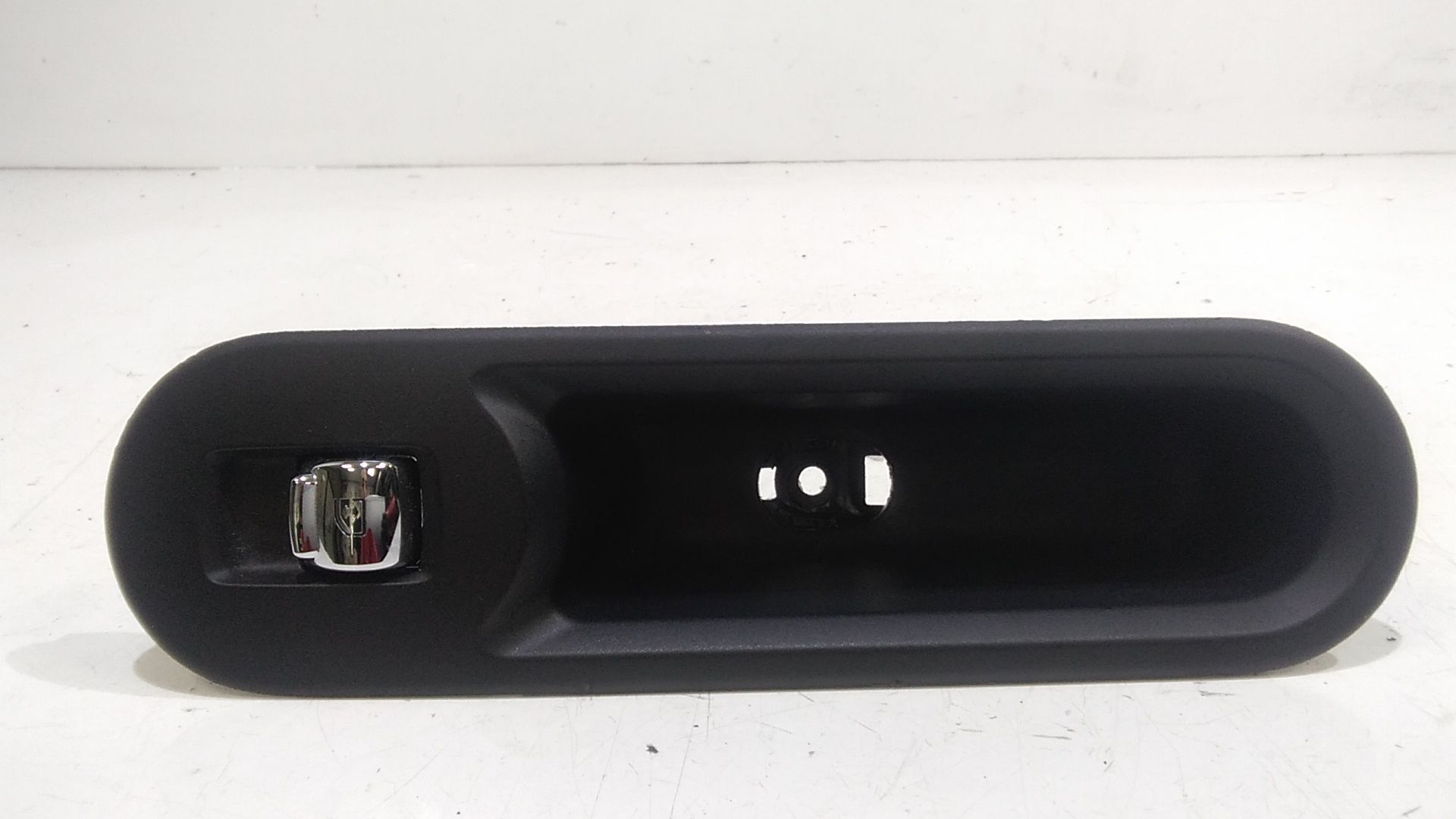 Interruttore Alzacristalli Porta Post. Destro 61319354866 Usato