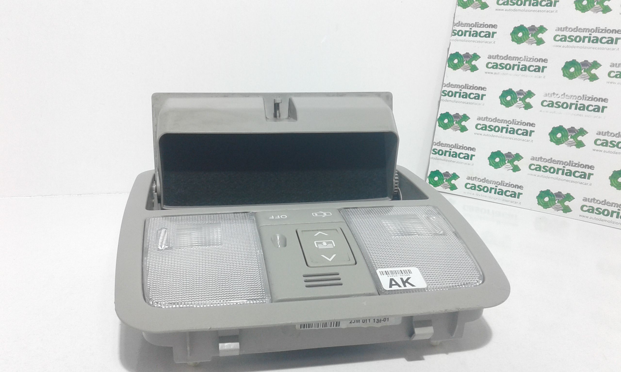 Luce Cortesia Ant. Tetto 8126002460B0 Usato