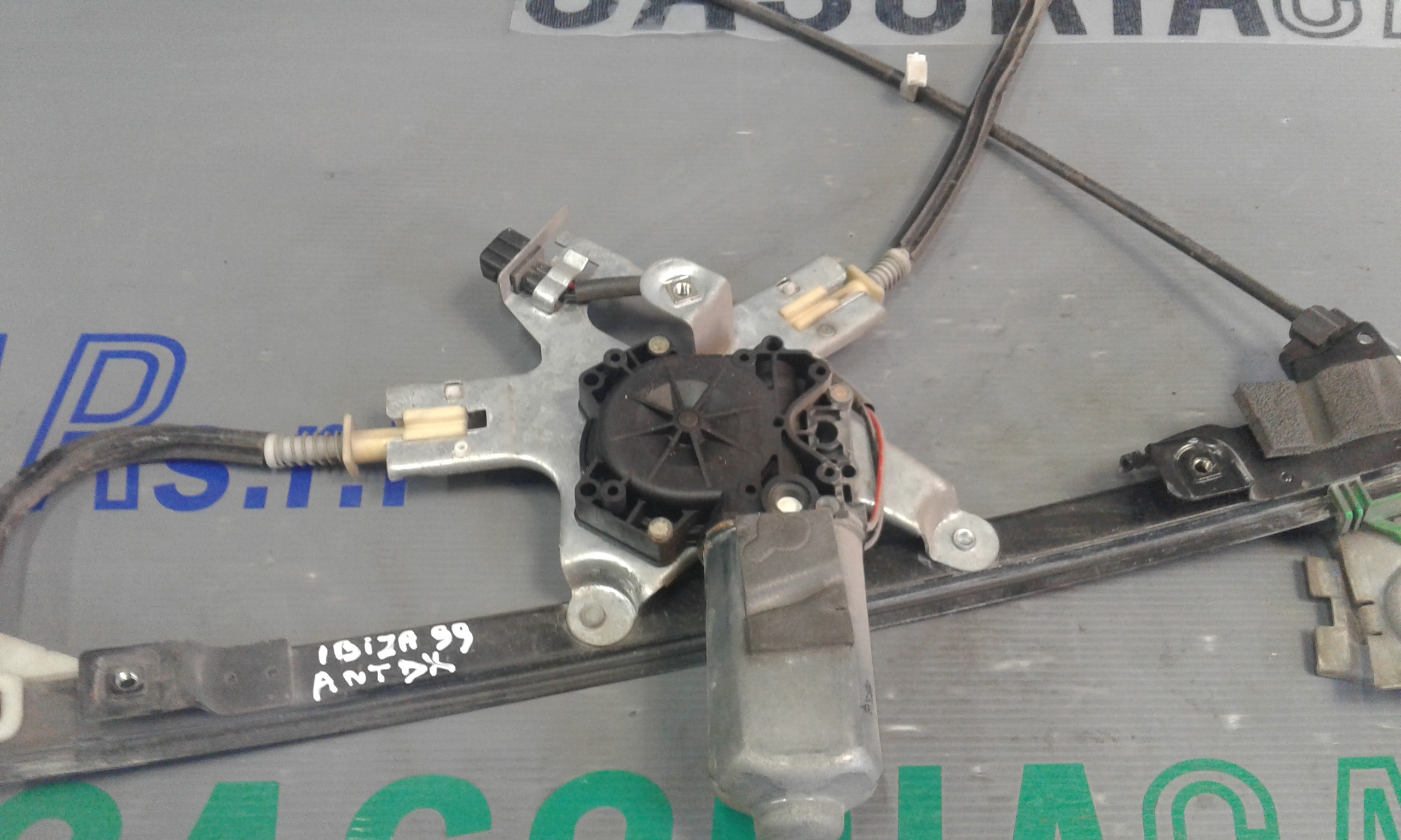 Alzacristallo Porta Ant. Destro Usato