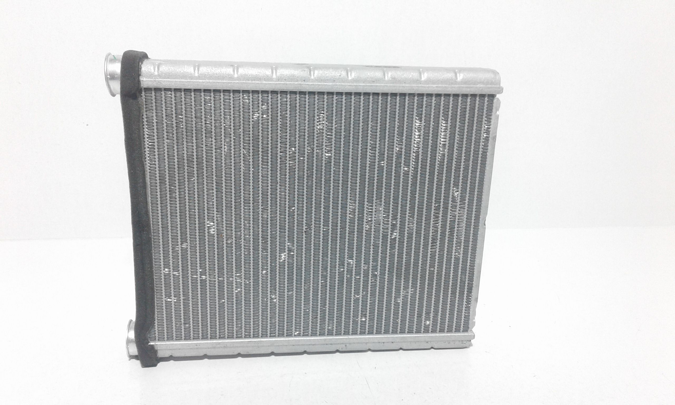 Radiatore Riscaldamento A2468300161 Usato