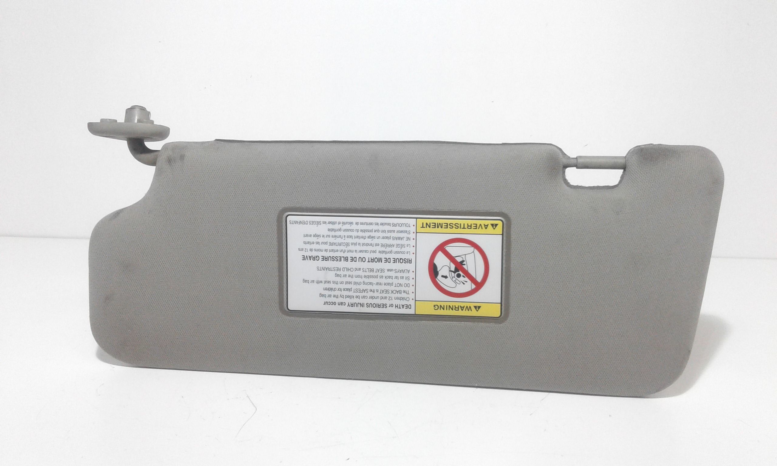 Aletta Parasole Parabrezza Destro 7612009001ABR Usato