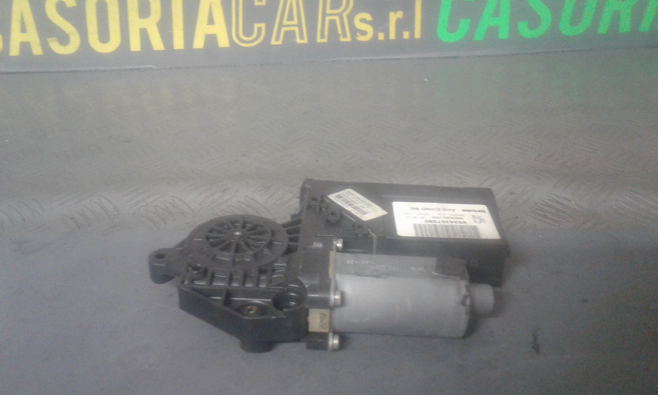 Motorino Alzacristallo Porta Ant. Sinistro 9221CA Usato