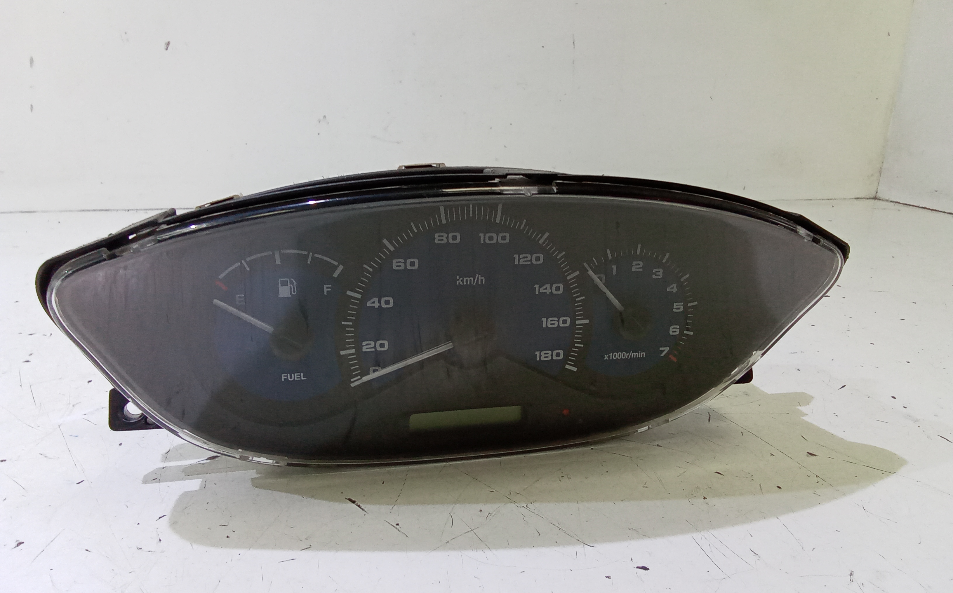 Quadro Portastrumenti Usato