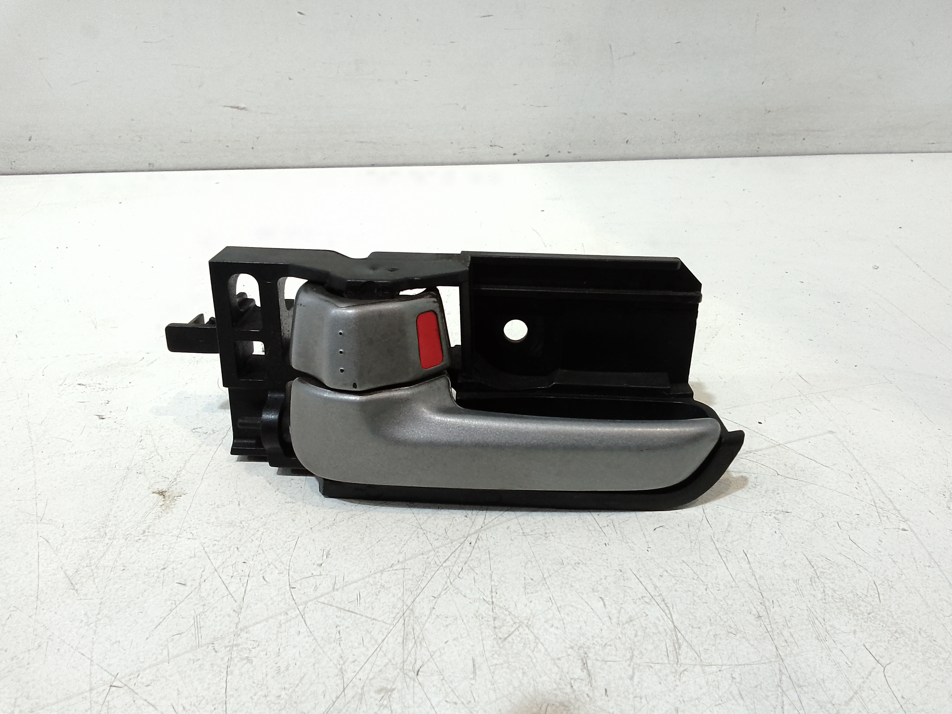 Maniglia Int. Apertura Porta Post. Sinistro Usato