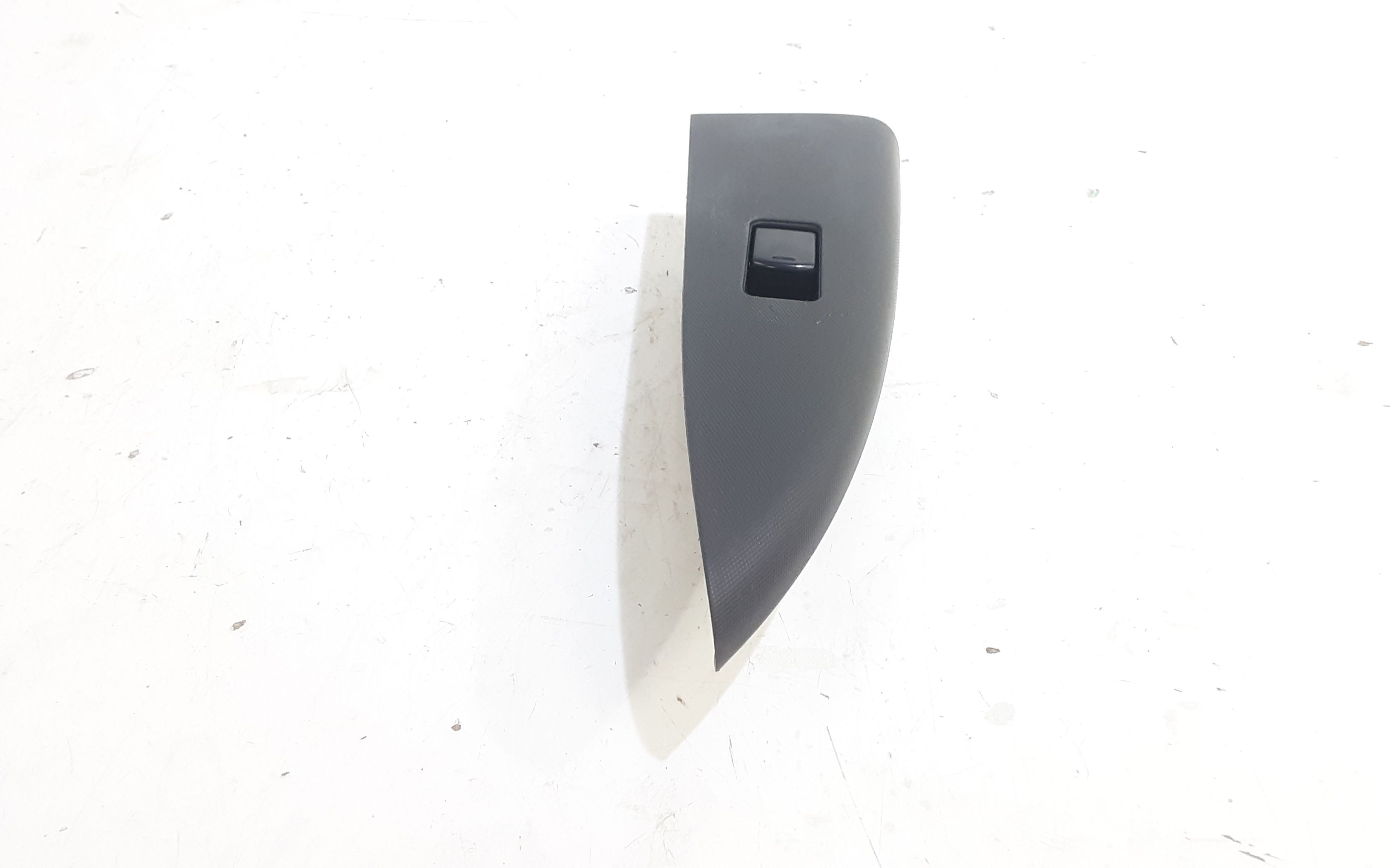 Interruttore Alzacristalli Porta Ant. Destro Usato