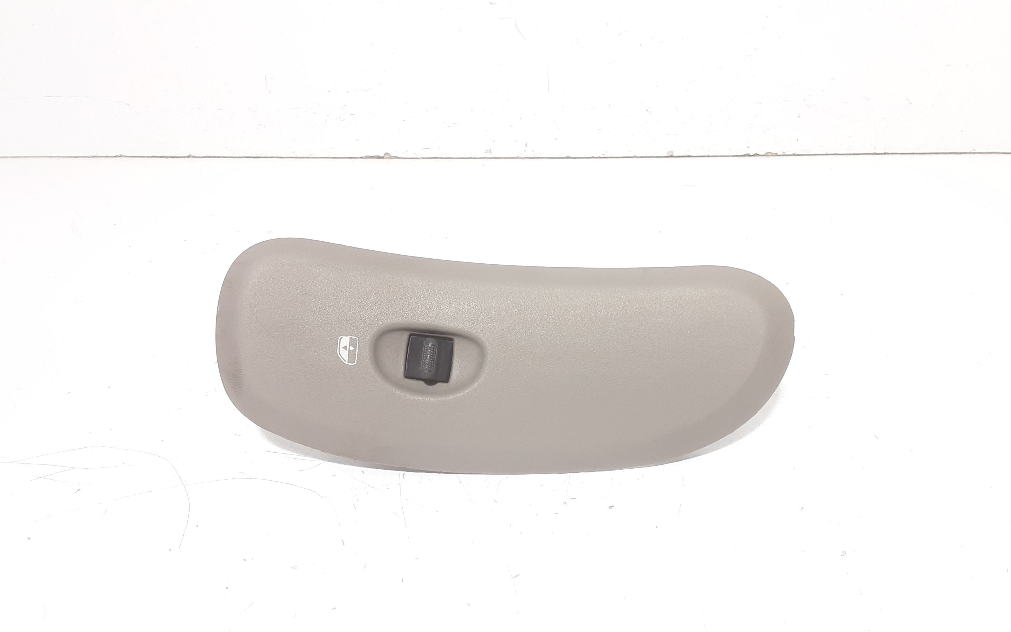 Interruttore Alzacristalli Porta Ant. Destro Usato