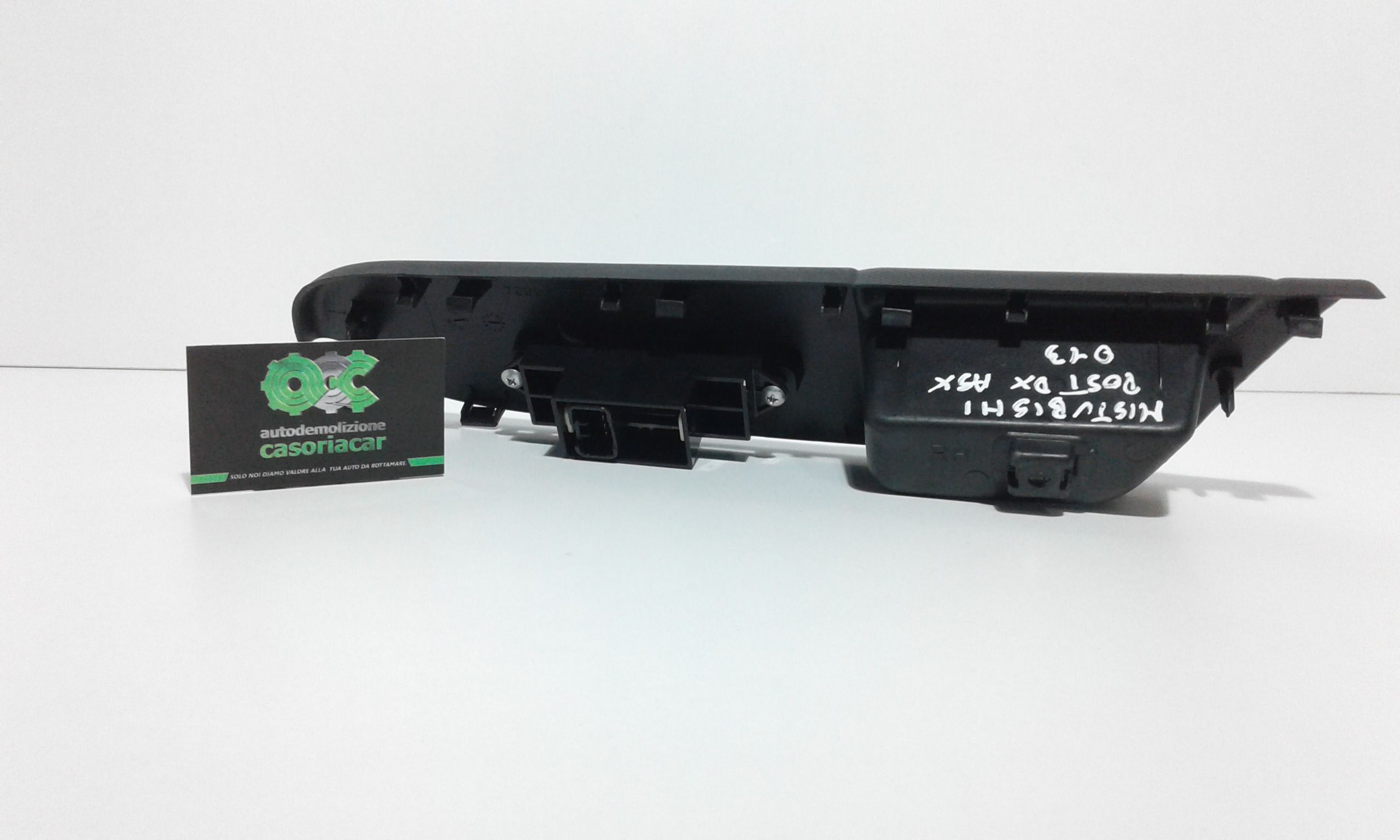 Interruttore Alzacristalli Porta Post. Destro MR587944 Usato