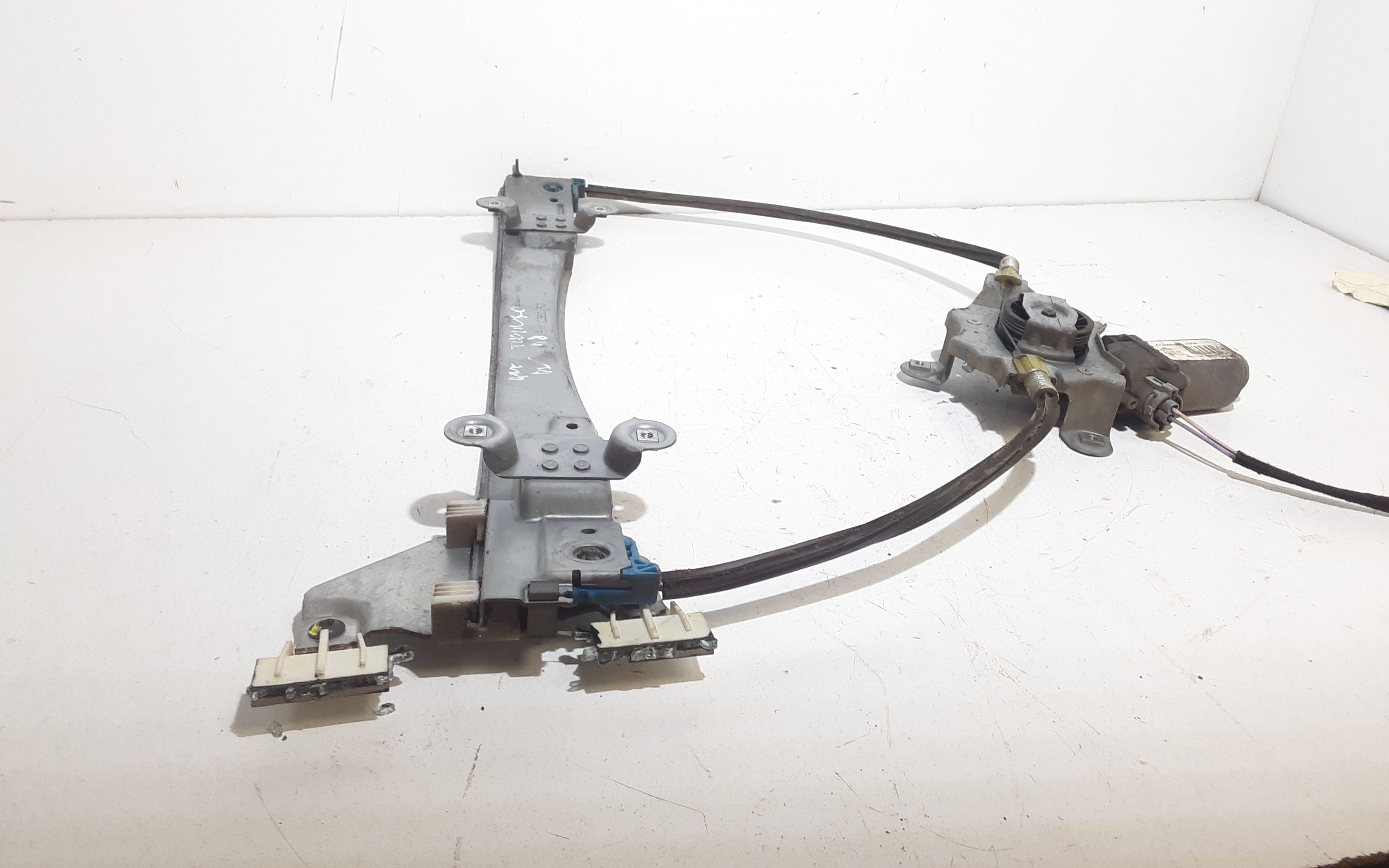 Alzacristallo Porta Ant. Destro 8200731461 Usato