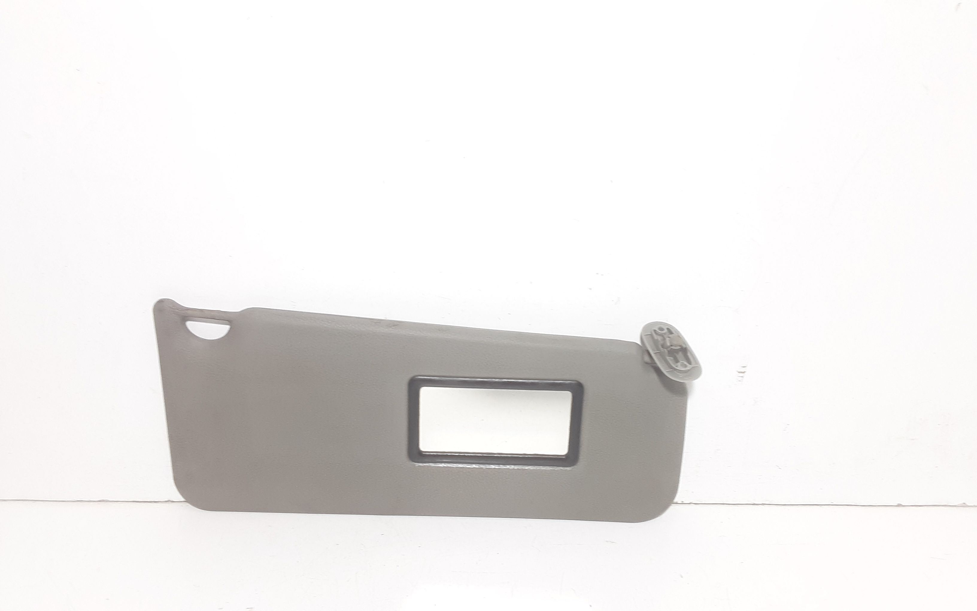 Aletta Parasole Parabrezza Destro 8200272113 Usato