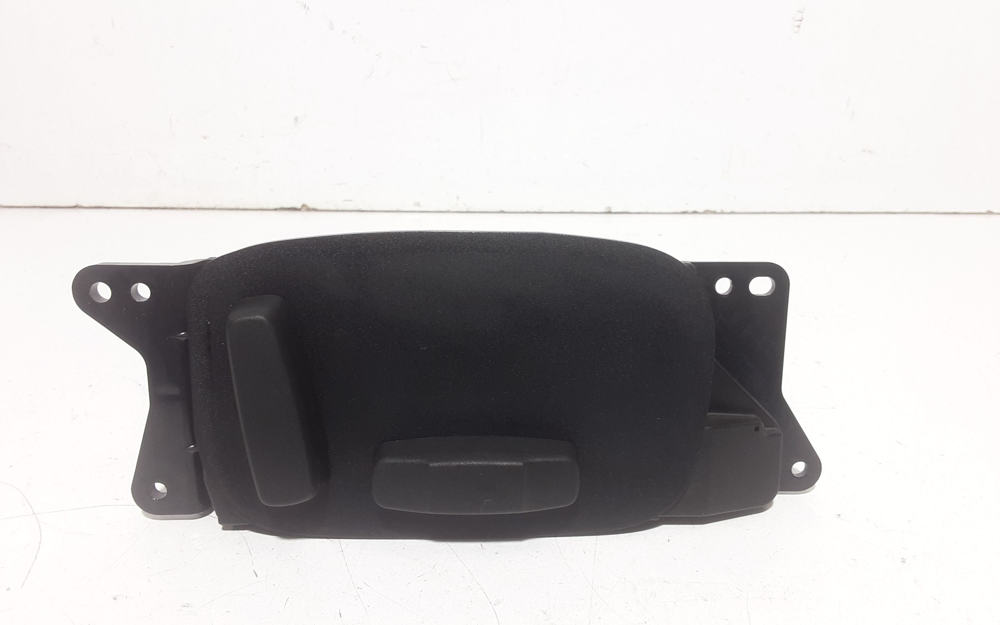 Interruttore Regolazione Sedile Destro J9C2937 Usato