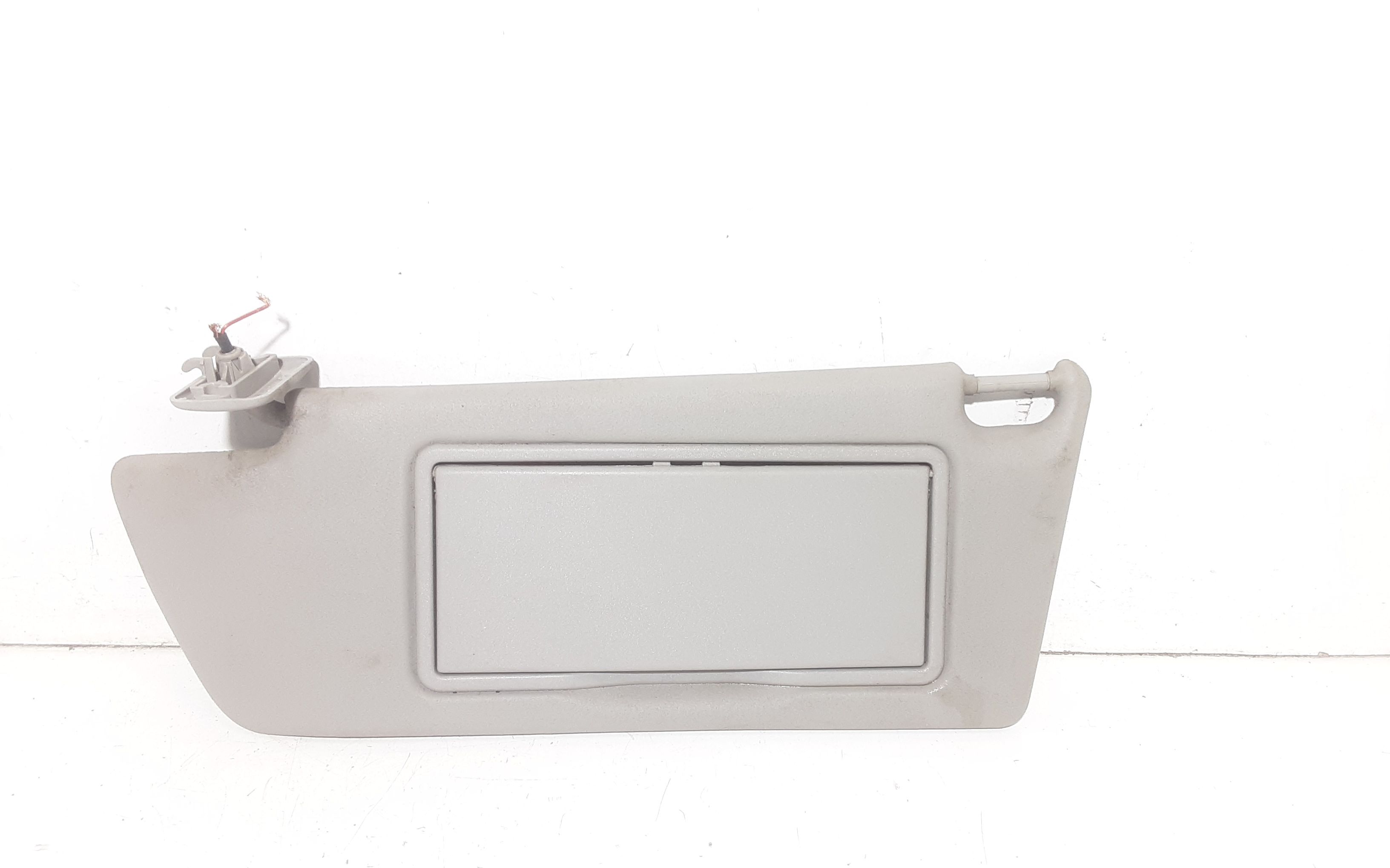 Aletta Parasole Parabrezza Sinistro 13113042 Usato