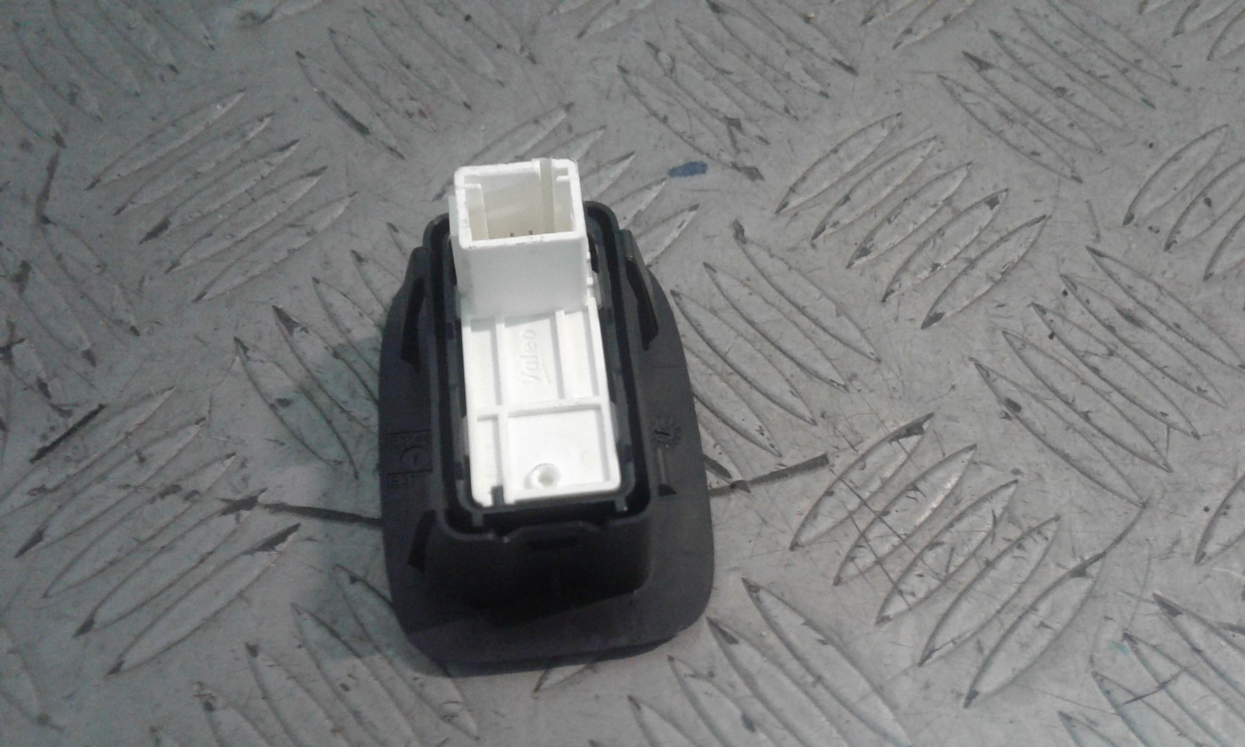 Interruttore Alzacristalli Porta Post. Destro 96751119ZD Usato