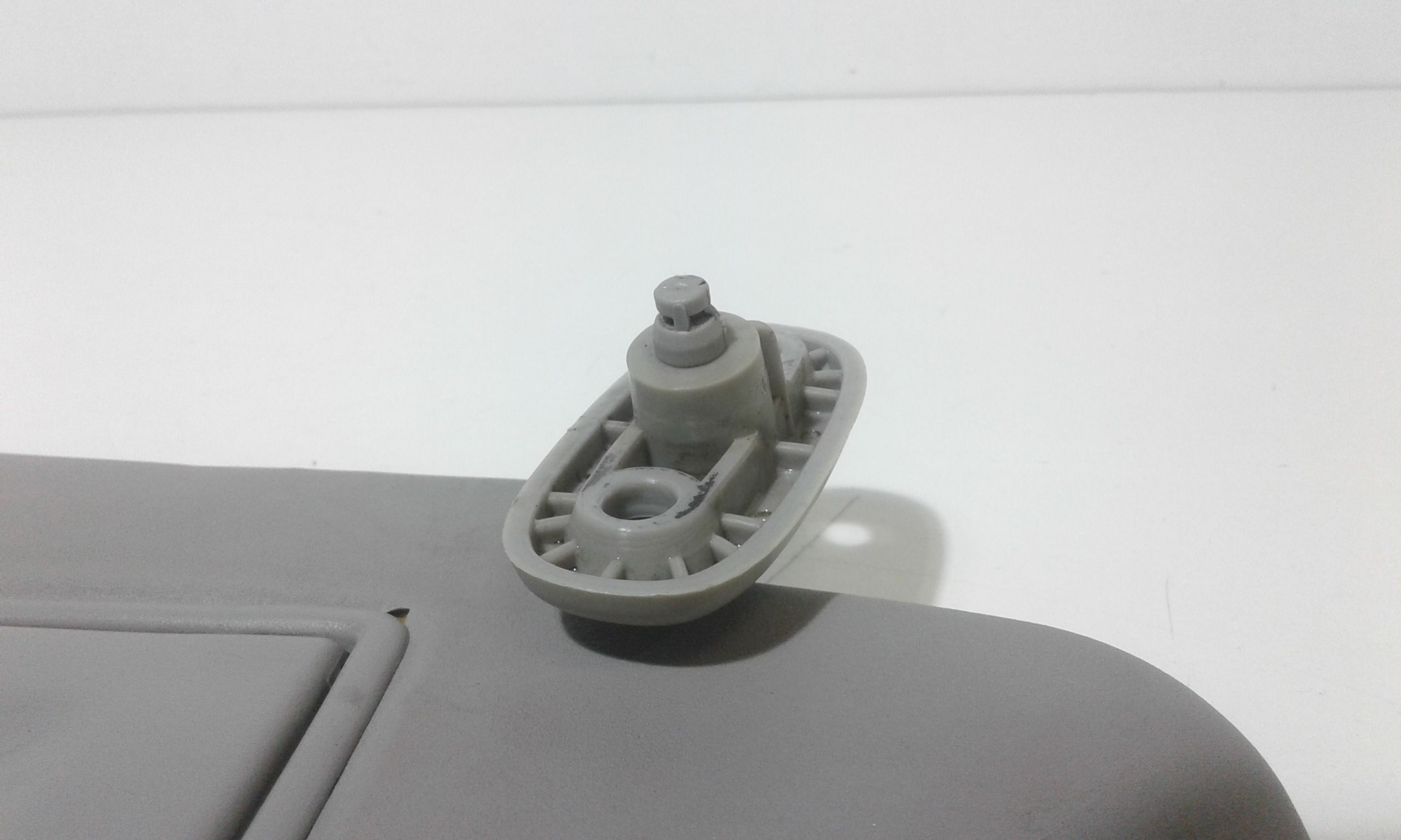 Aletta Parasole Parabrezza Destro 8522007140MG Usato