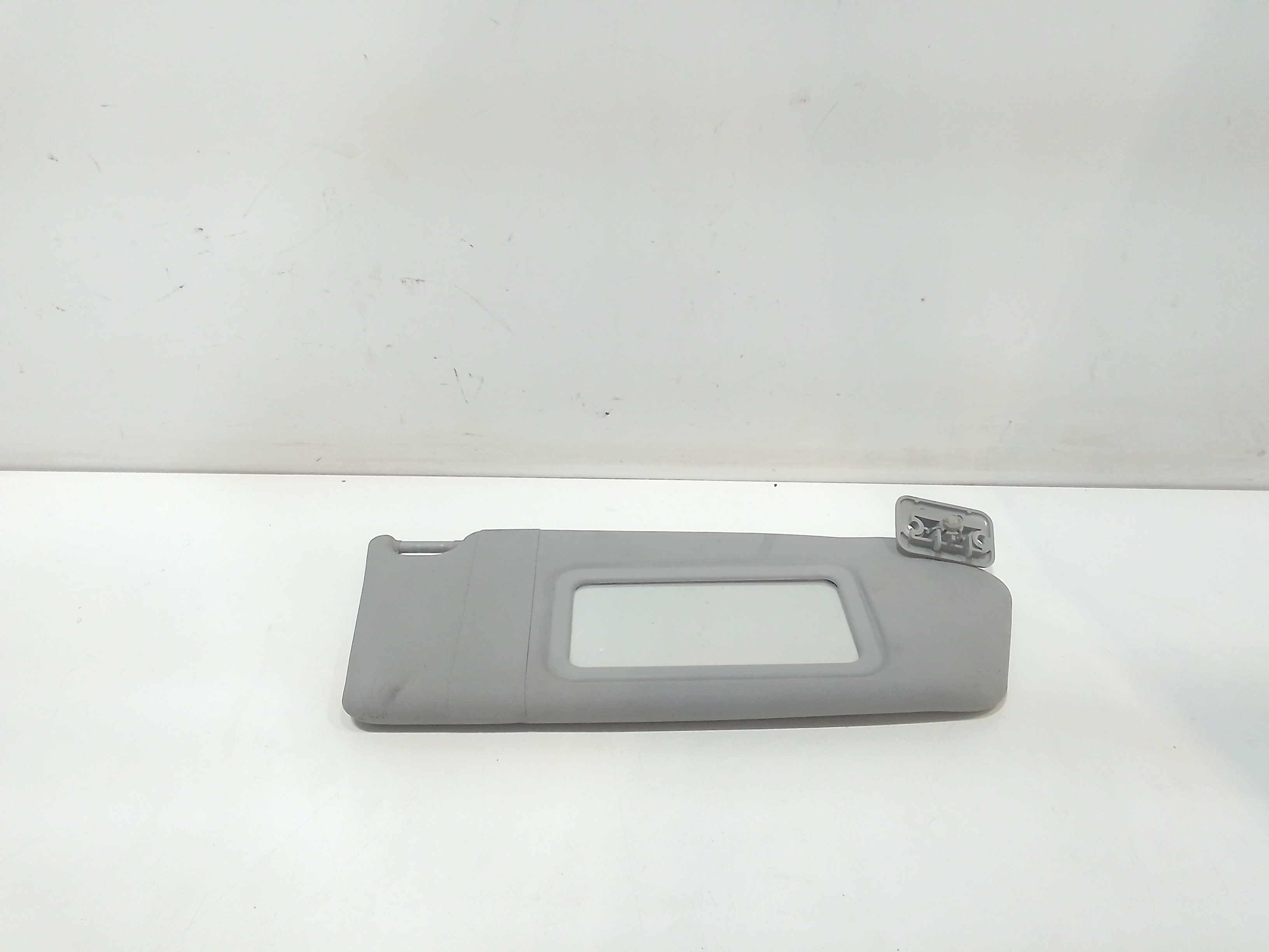 Aletta Parasole Parabrezza Destro 24454160 Usato