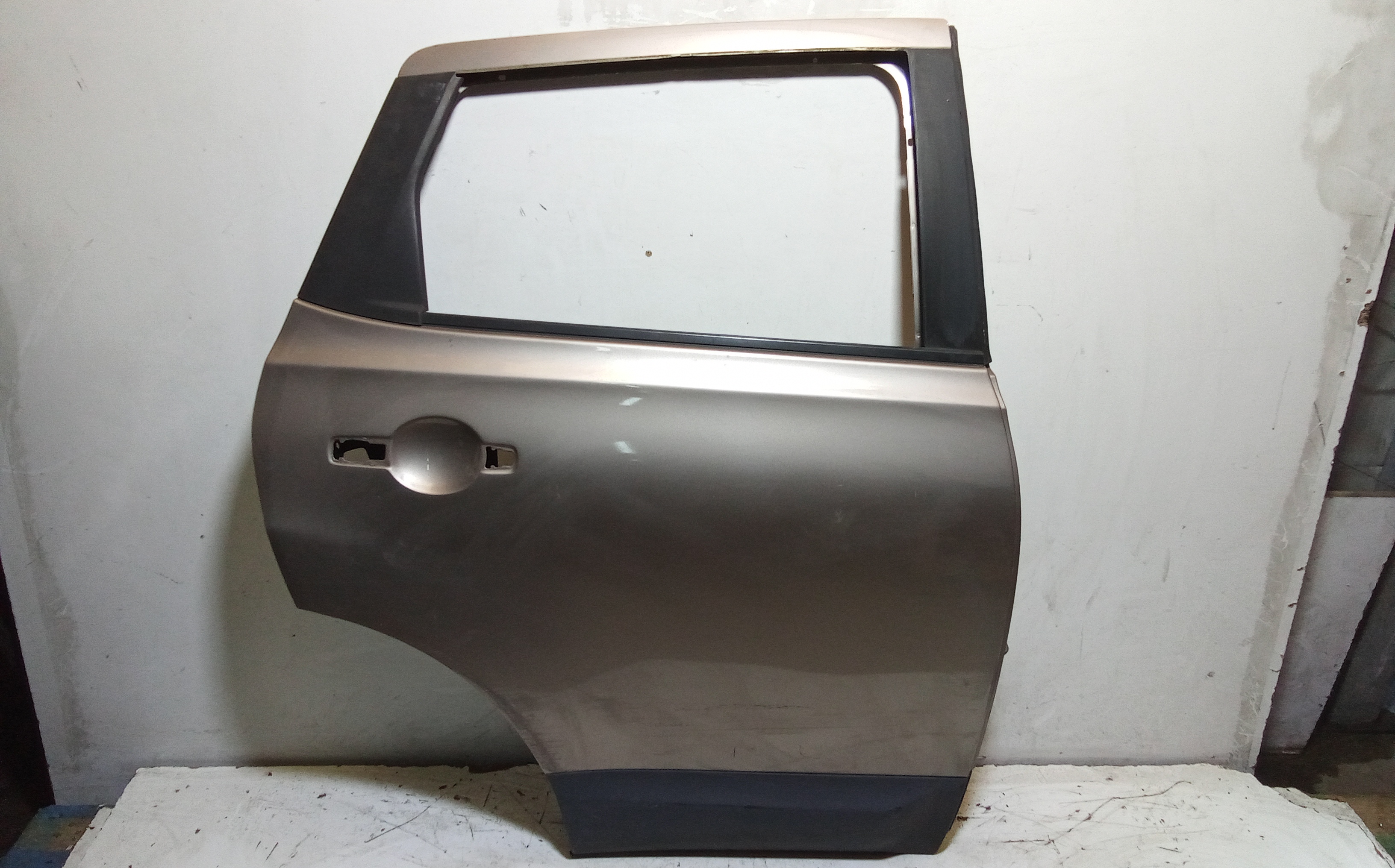 Porta Post. Destro H2100JD0MC Usato