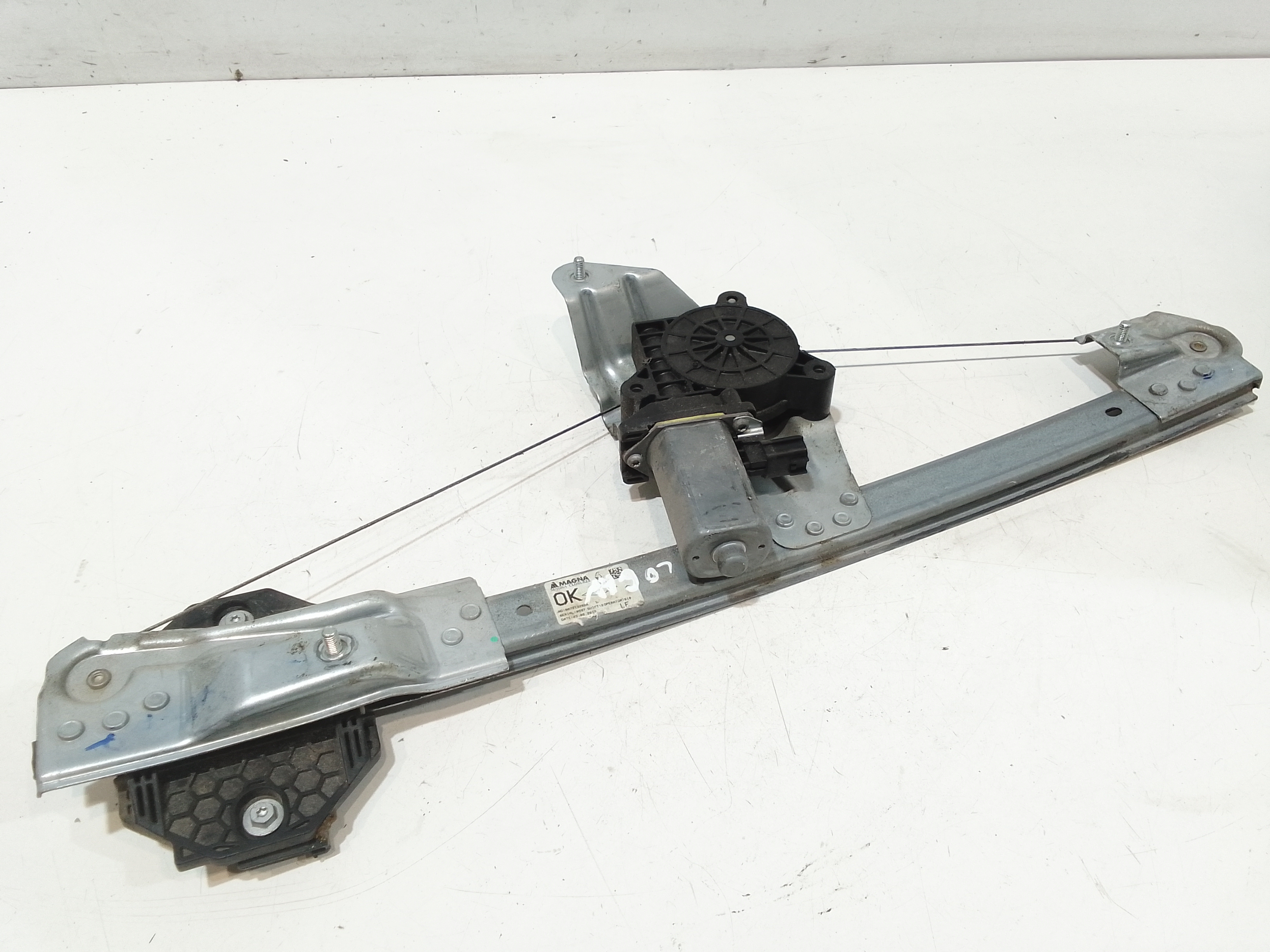 Alzacristallo Porta Ant. Sinistro 8200800402 Usato