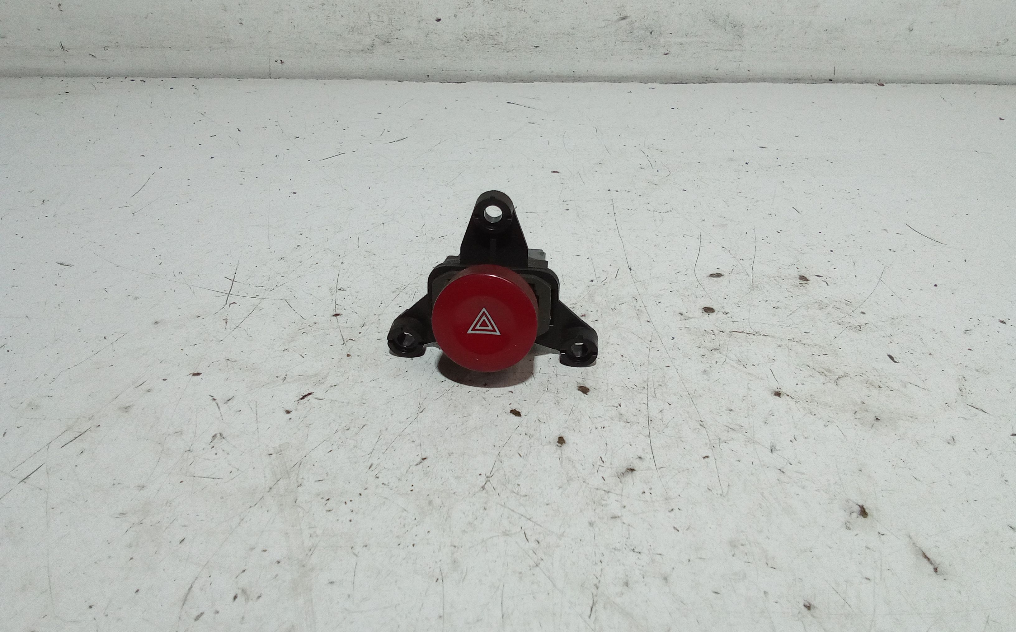 Interruttore Luci Emergenza 96602502 Usato