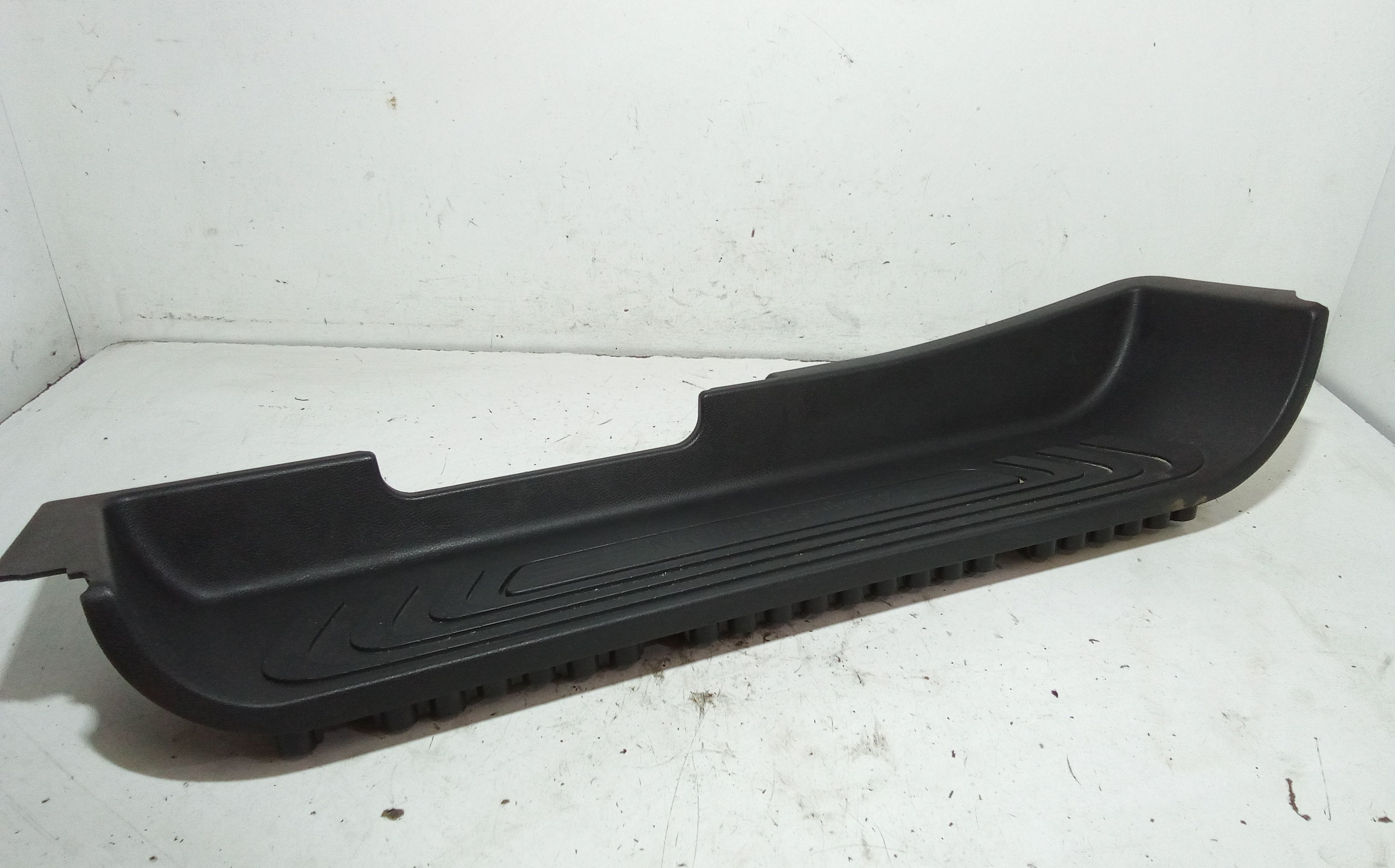 Rivestimento Int. Battitacco Ant. Dx Usato