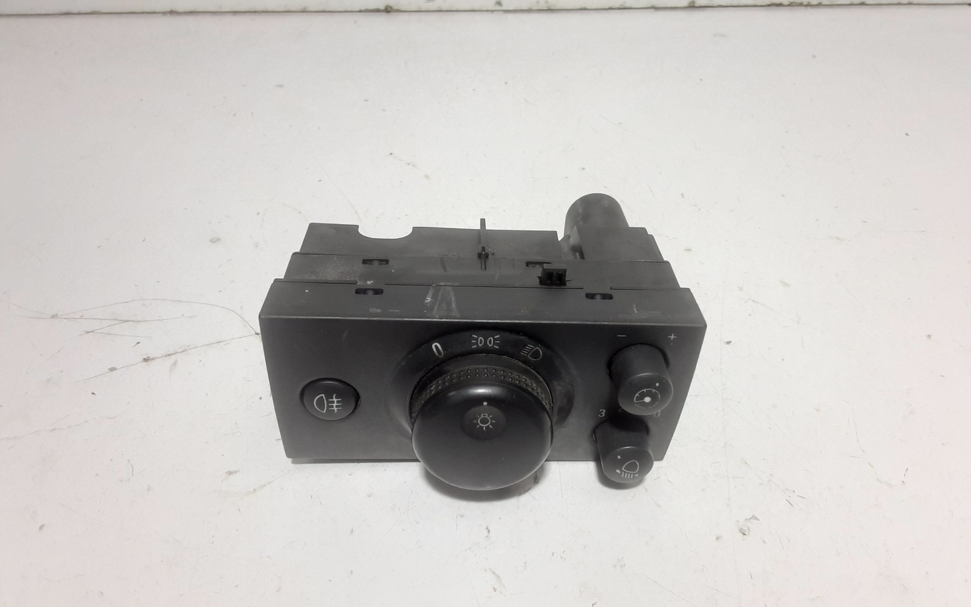 Interruttore Blocco Comando Luci 93394755 Usato